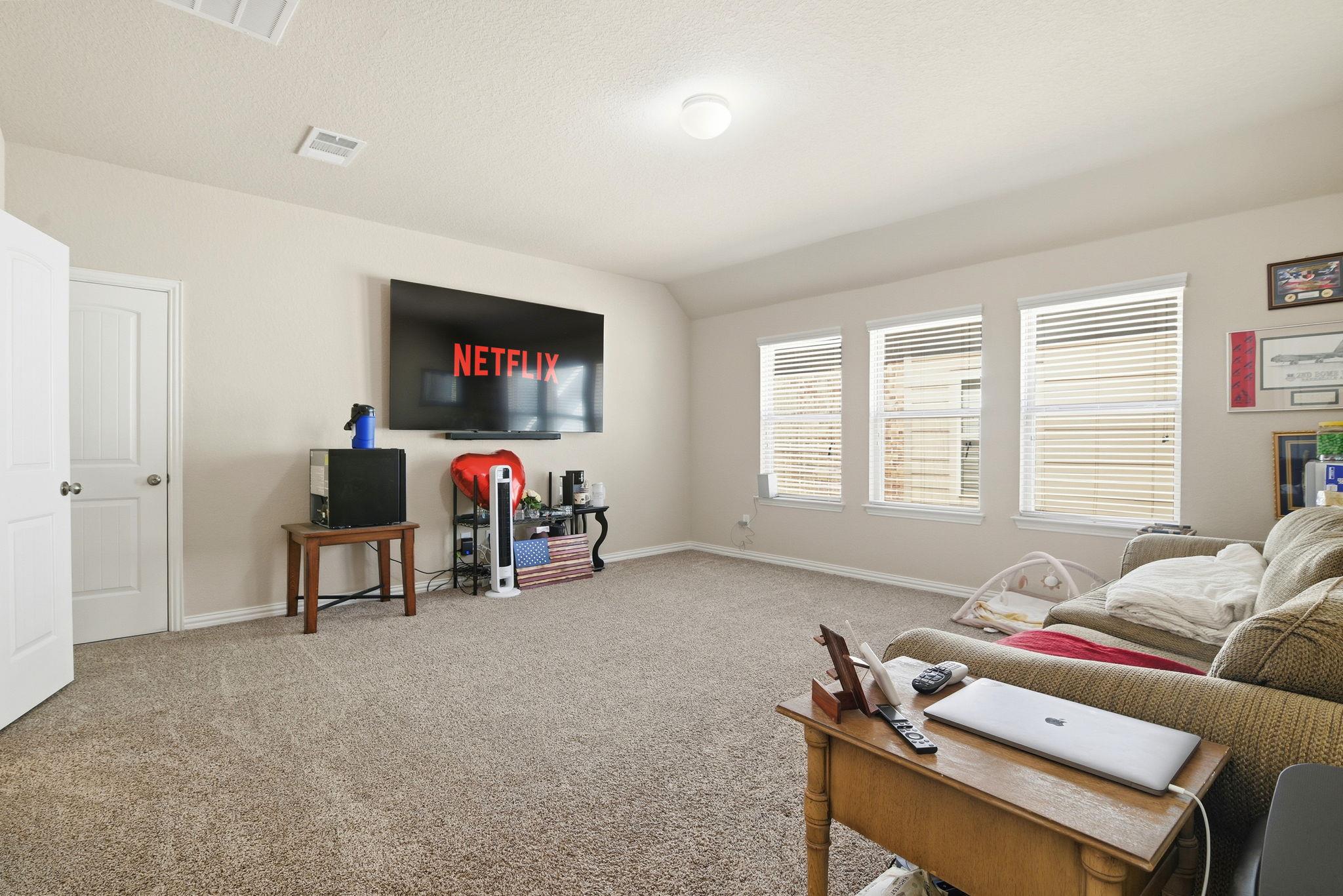 718 Hard Tack Trl, San Antonio, TX 78245