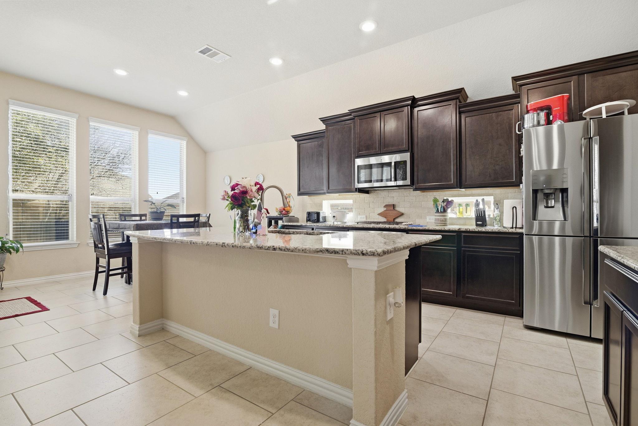 718 Hard Tack Trl, San Antonio, TX 78245