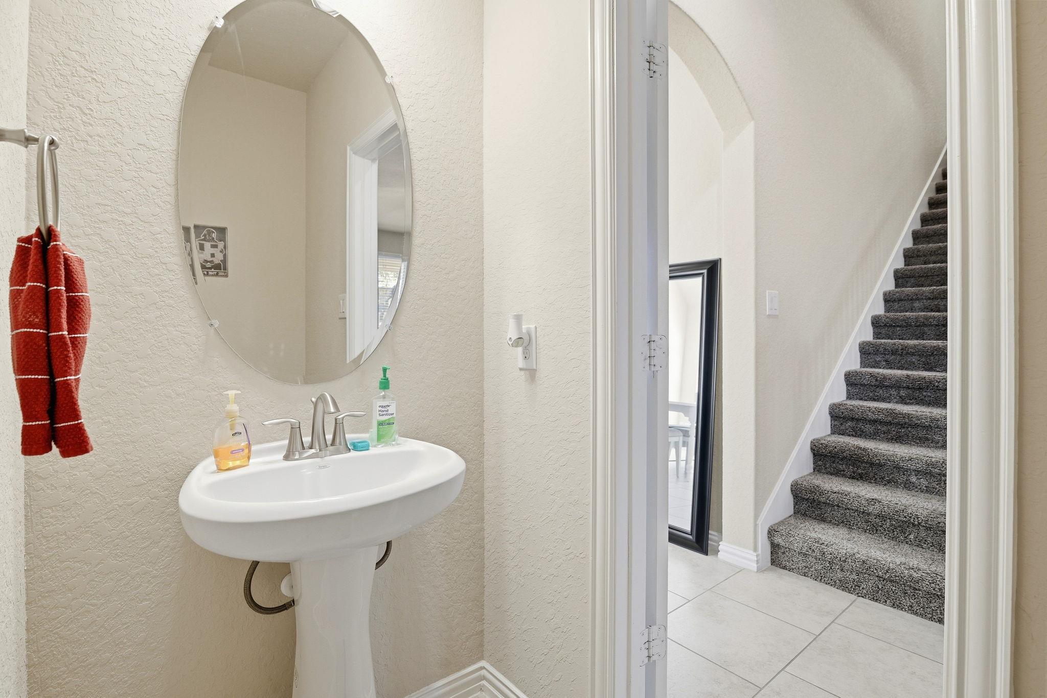 718 Hard Tack Trl, San Antonio, TX 78245