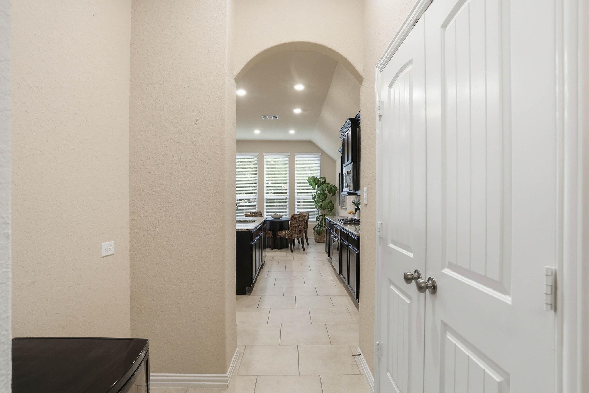 718 Hard Tack Trl, San Antonio, TX 78245