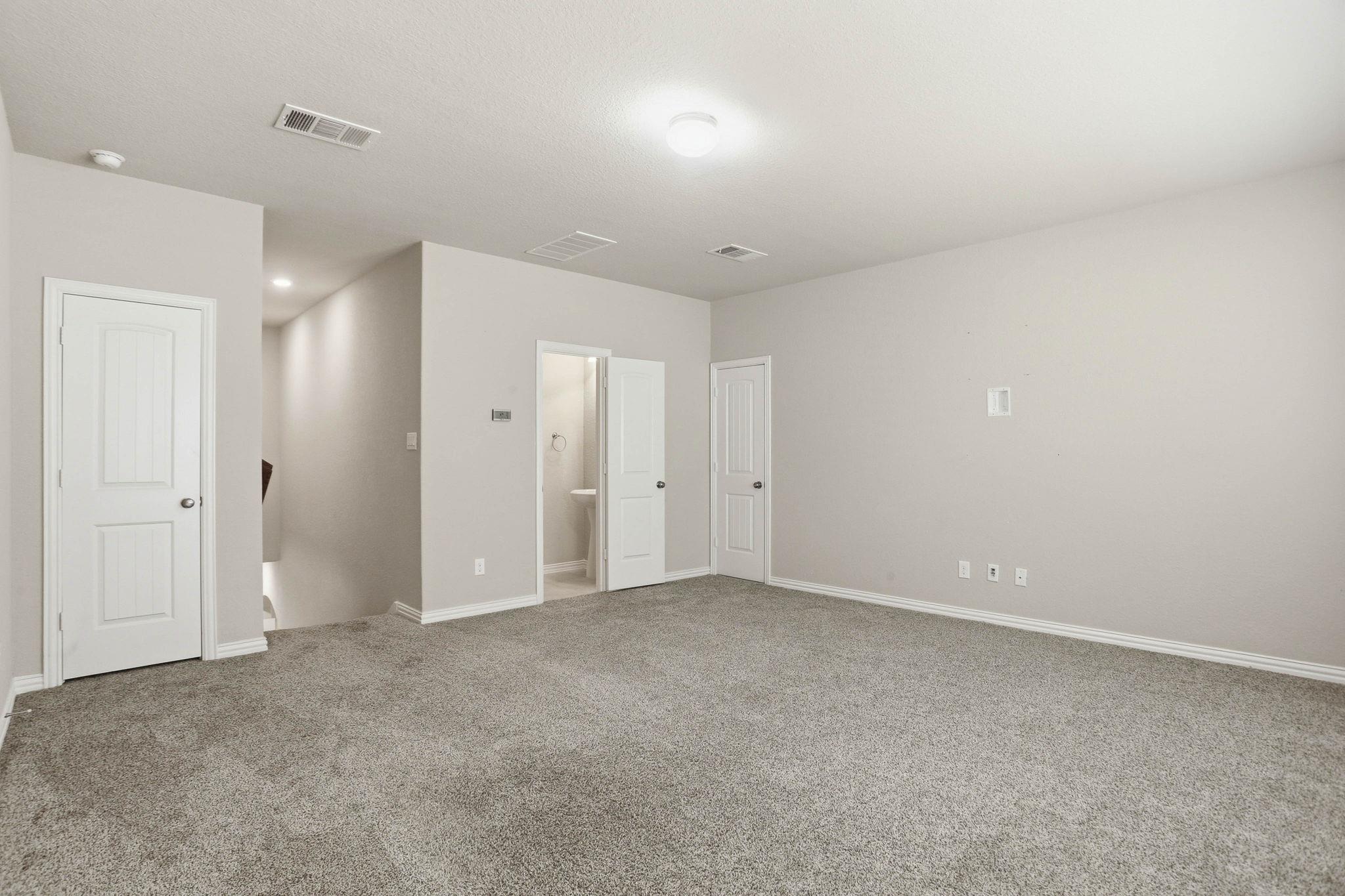 718 Hard Tack Trl, San Antonio, TX 78245