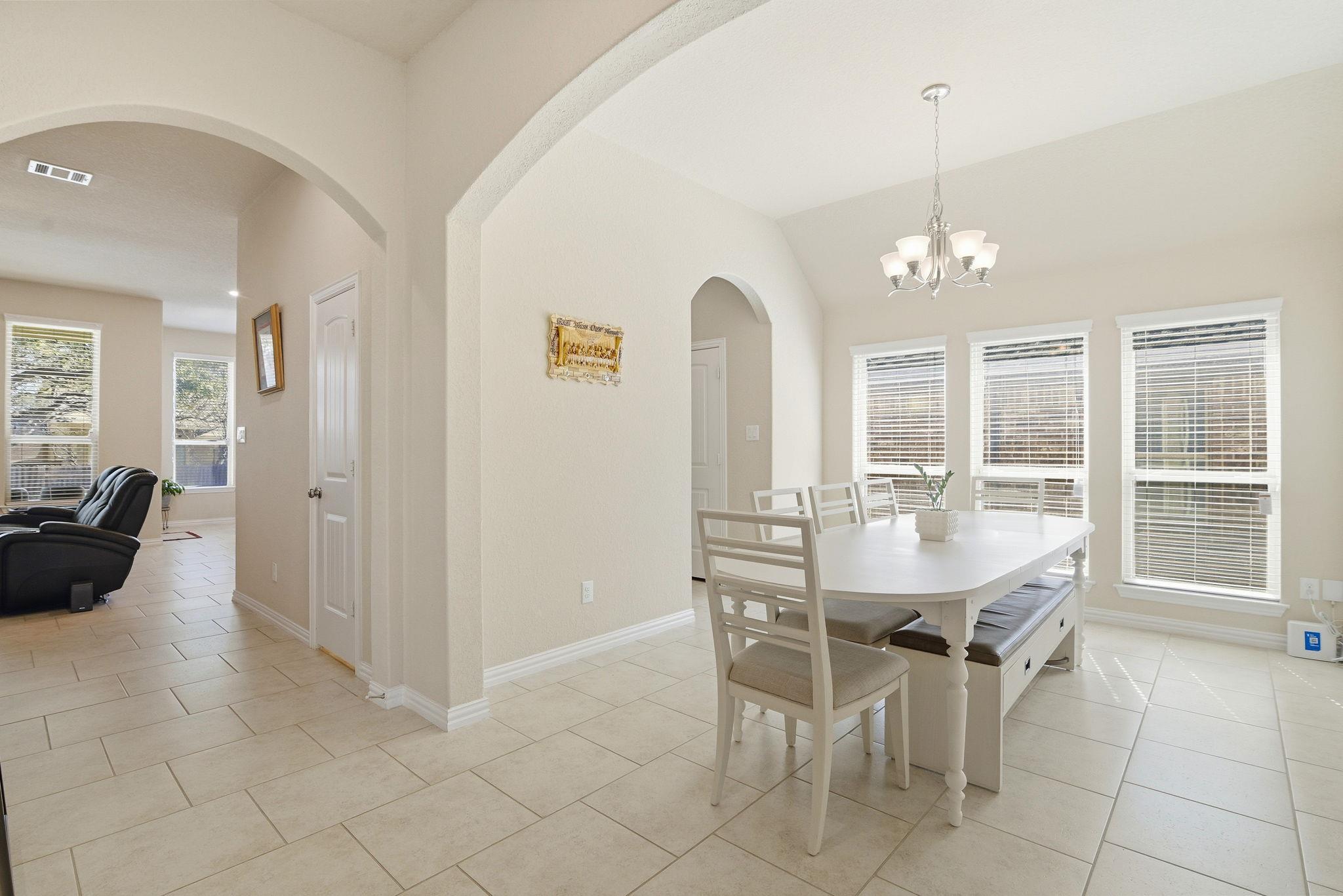 718 Hard Tack Trl, San Antonio, TX 78245