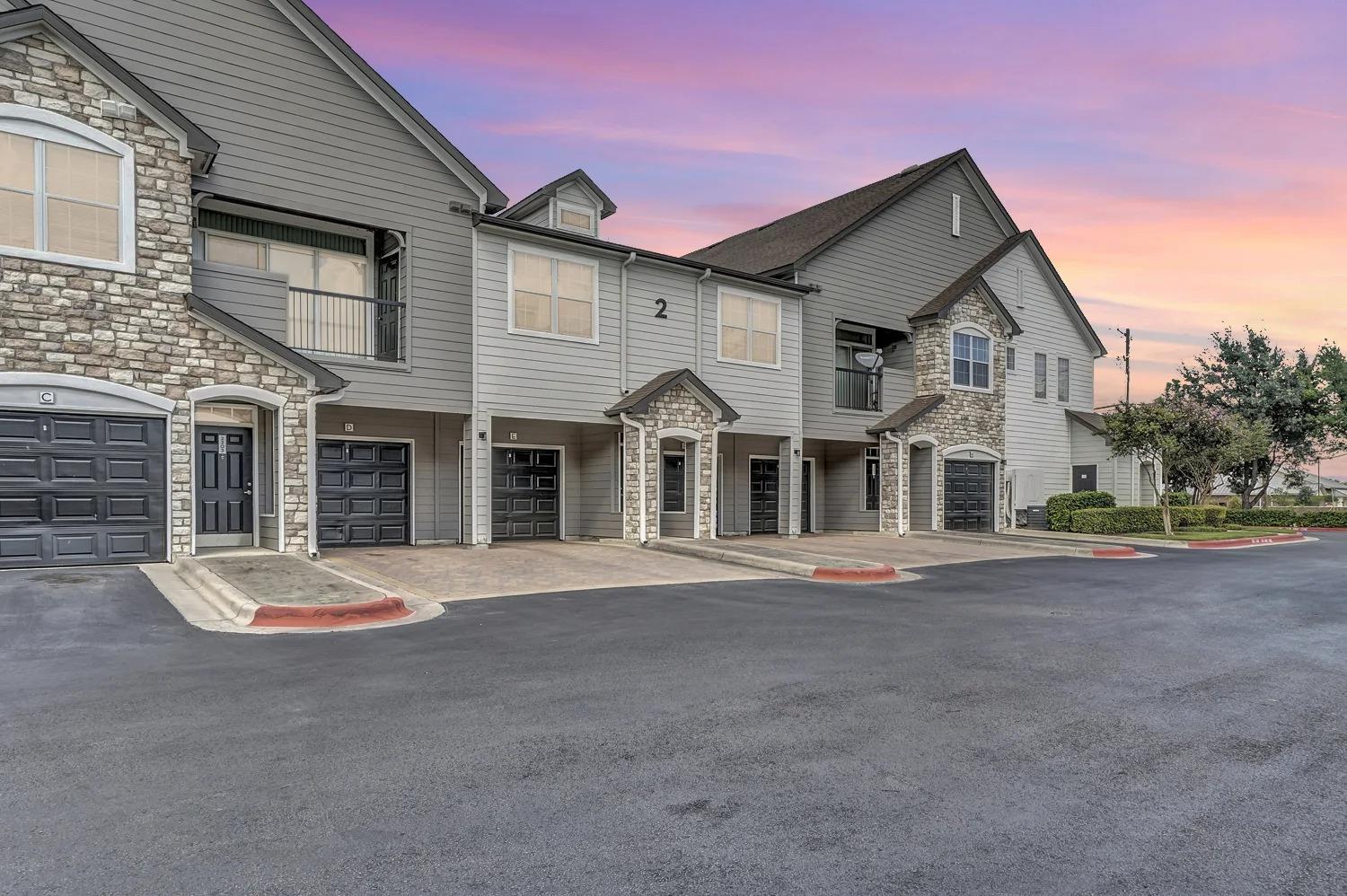 12215 Hunters Chase Dr # N-4201N, Austin, TX 78729