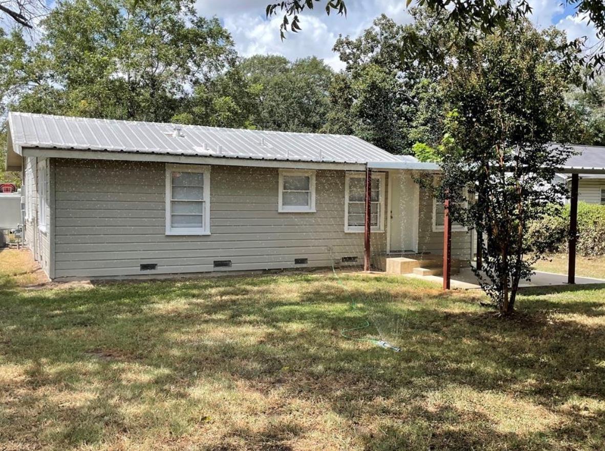 606 Marshall St, Rockdale, TX 76567