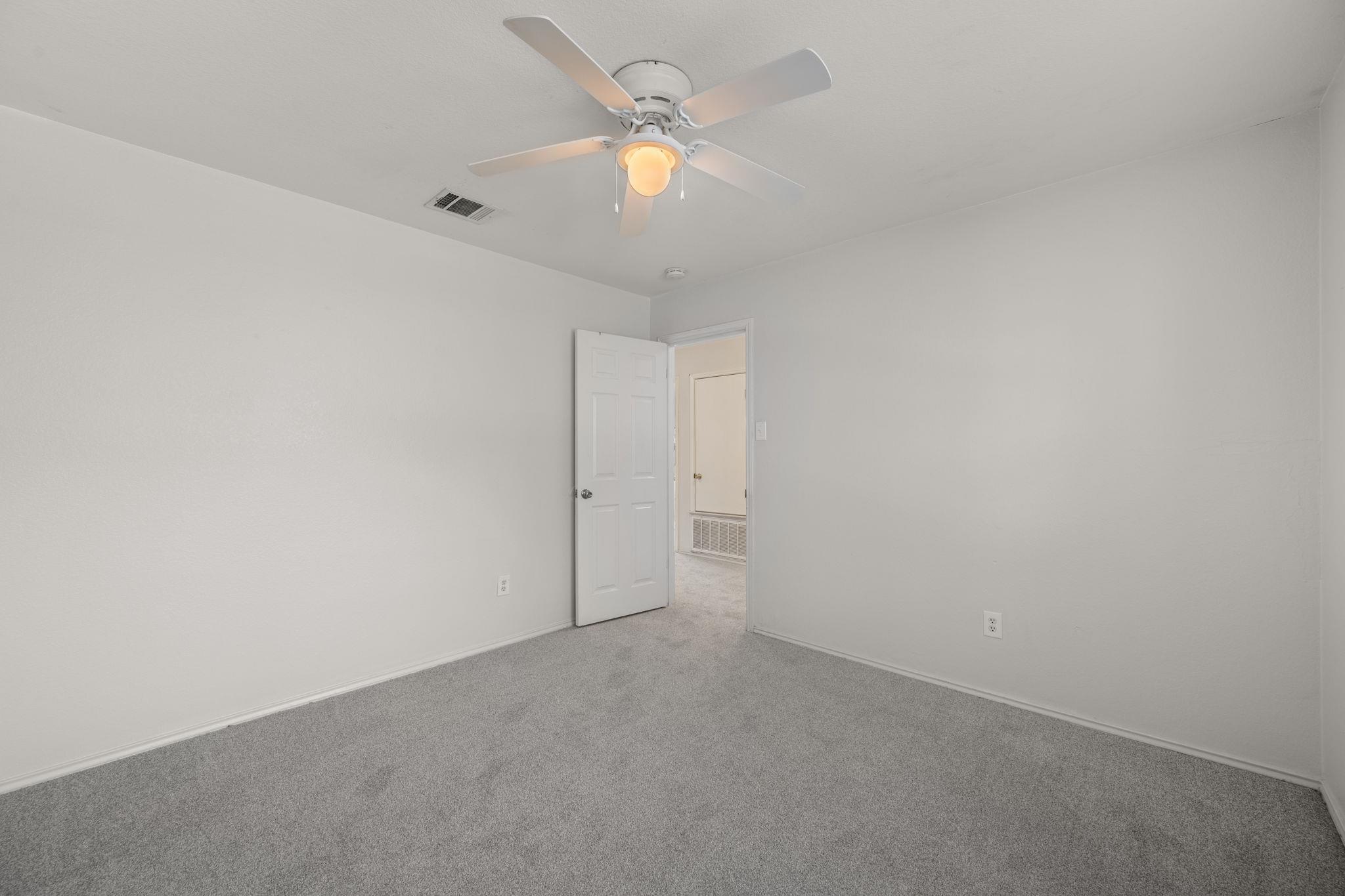 131 Masonwood Dr, Kyle, TX 78640