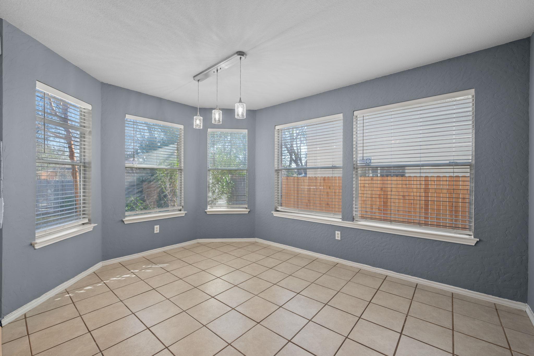 131 Masonwood Dr, Kyle, TX 78640