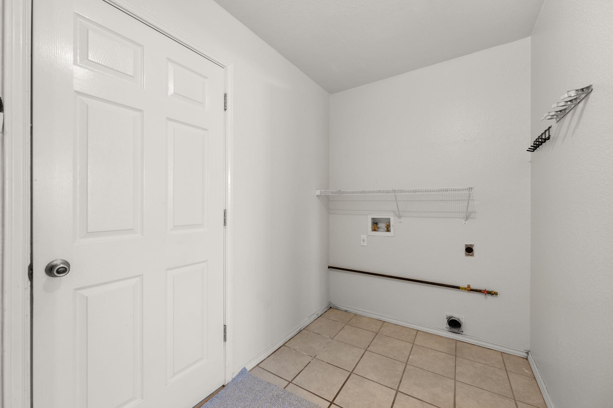 131 Masonwood Dr, Kyle, TX 78640