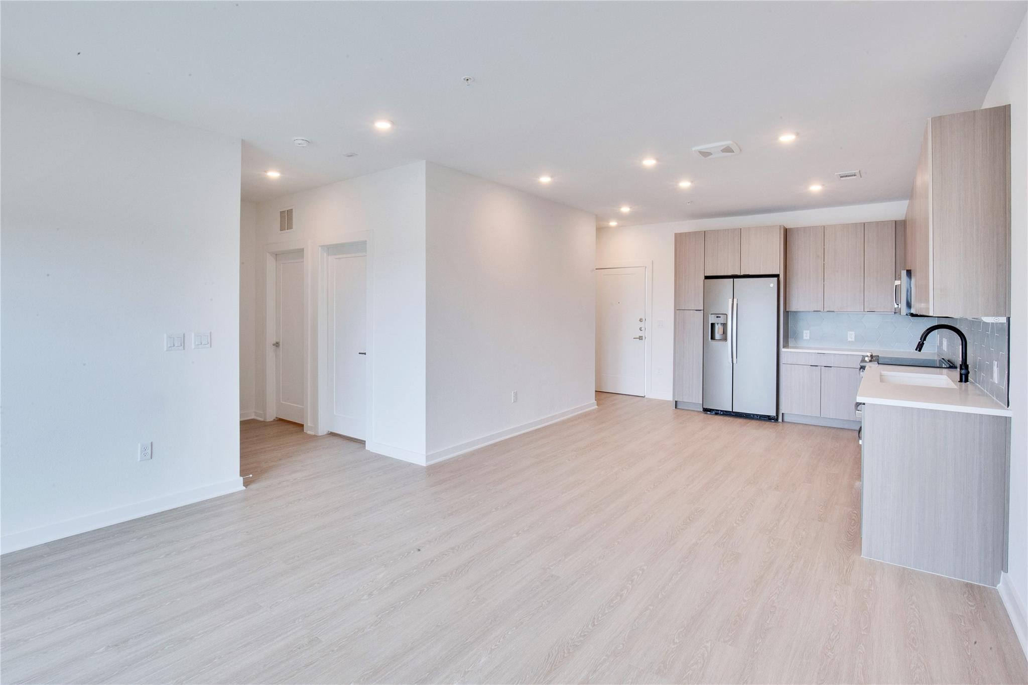 4802 S Congress Ave # 407, Austin, TX 78745