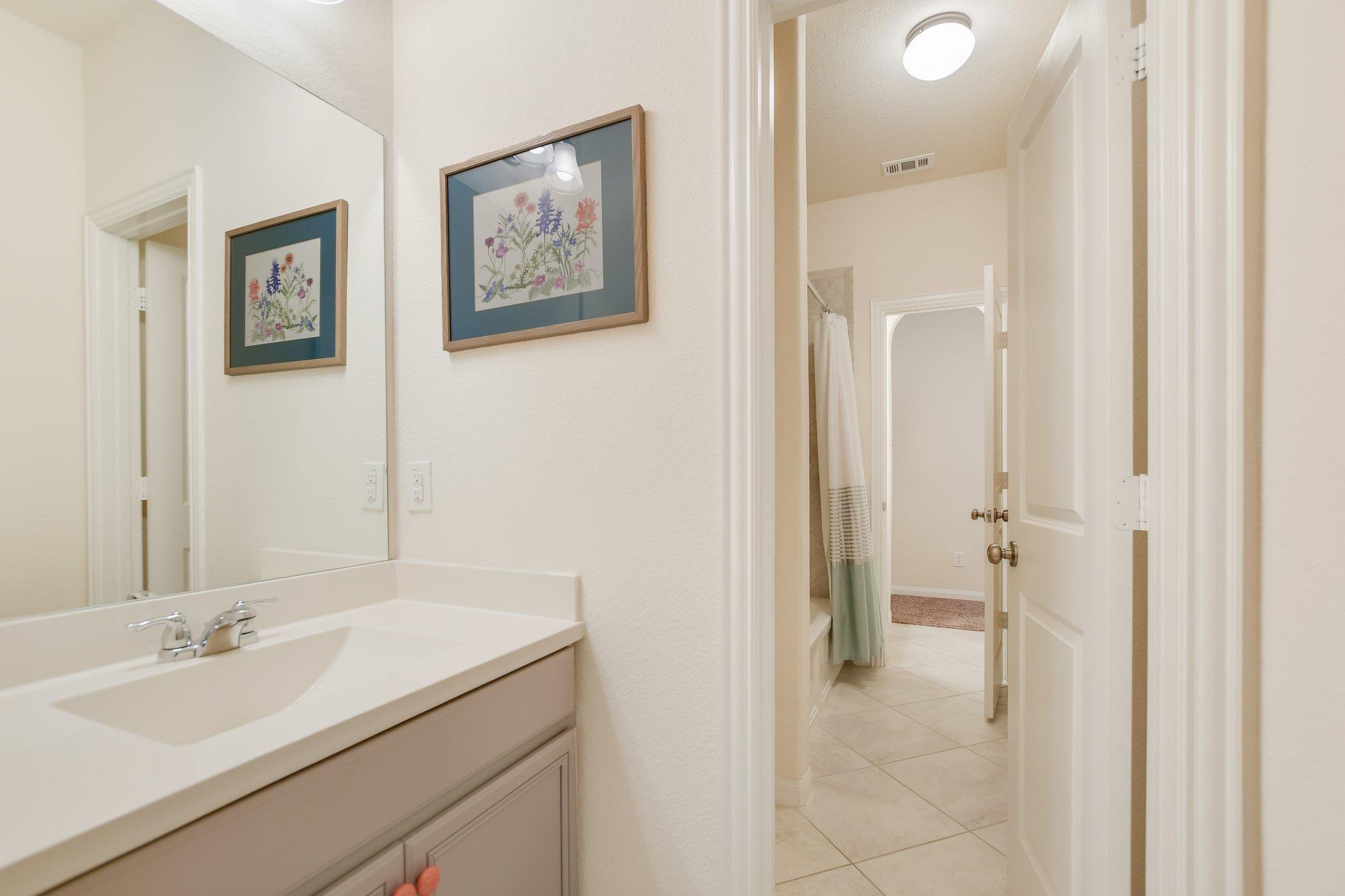 4059 Flowstone Ln, Round Rock, TX 78681