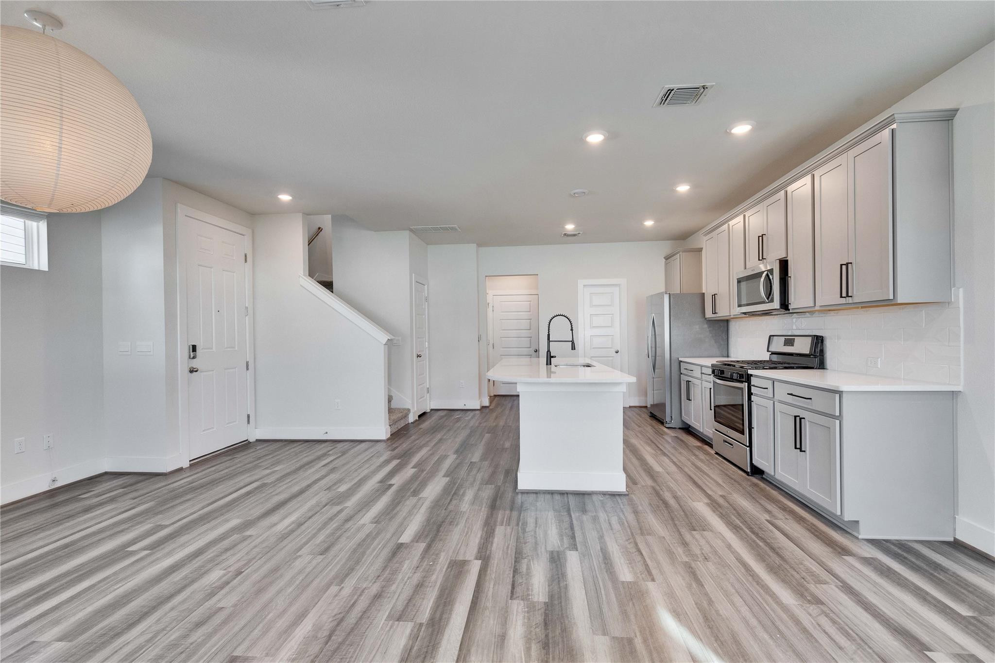 7408 Acela Trl # 217, Austin, TX 78744