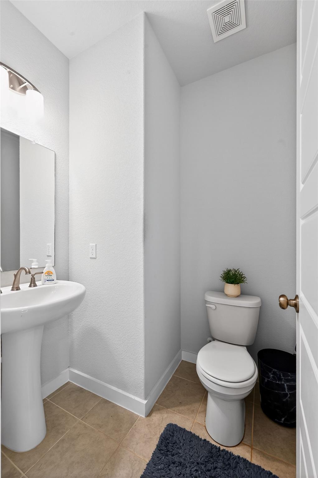 2213 Stampede Dr, Leander, TX 78641