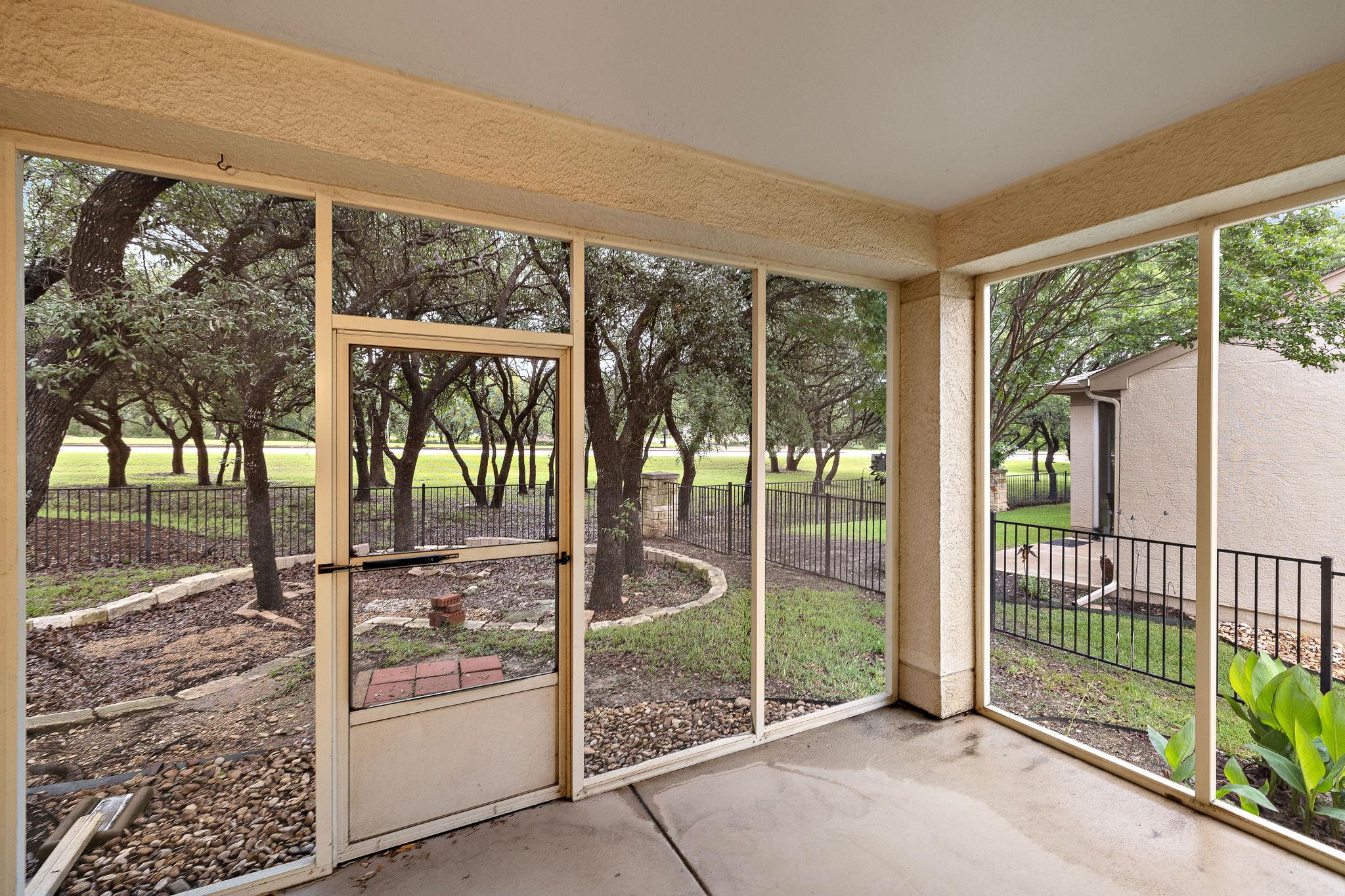 108 Farm Hill Dr, Georgetown, TX 78633