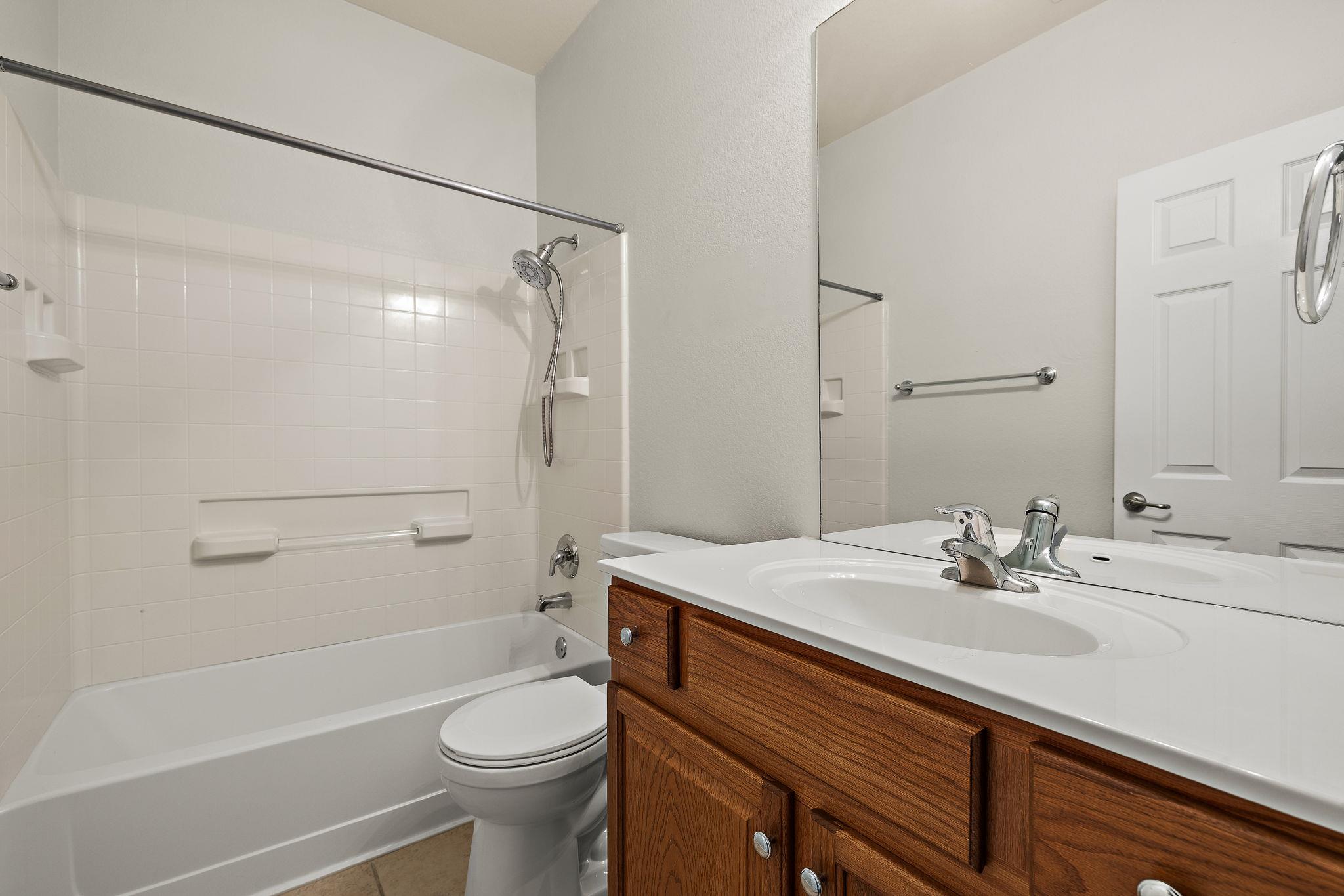 108 Farm Hill Dr, Georgetown, TX 78633