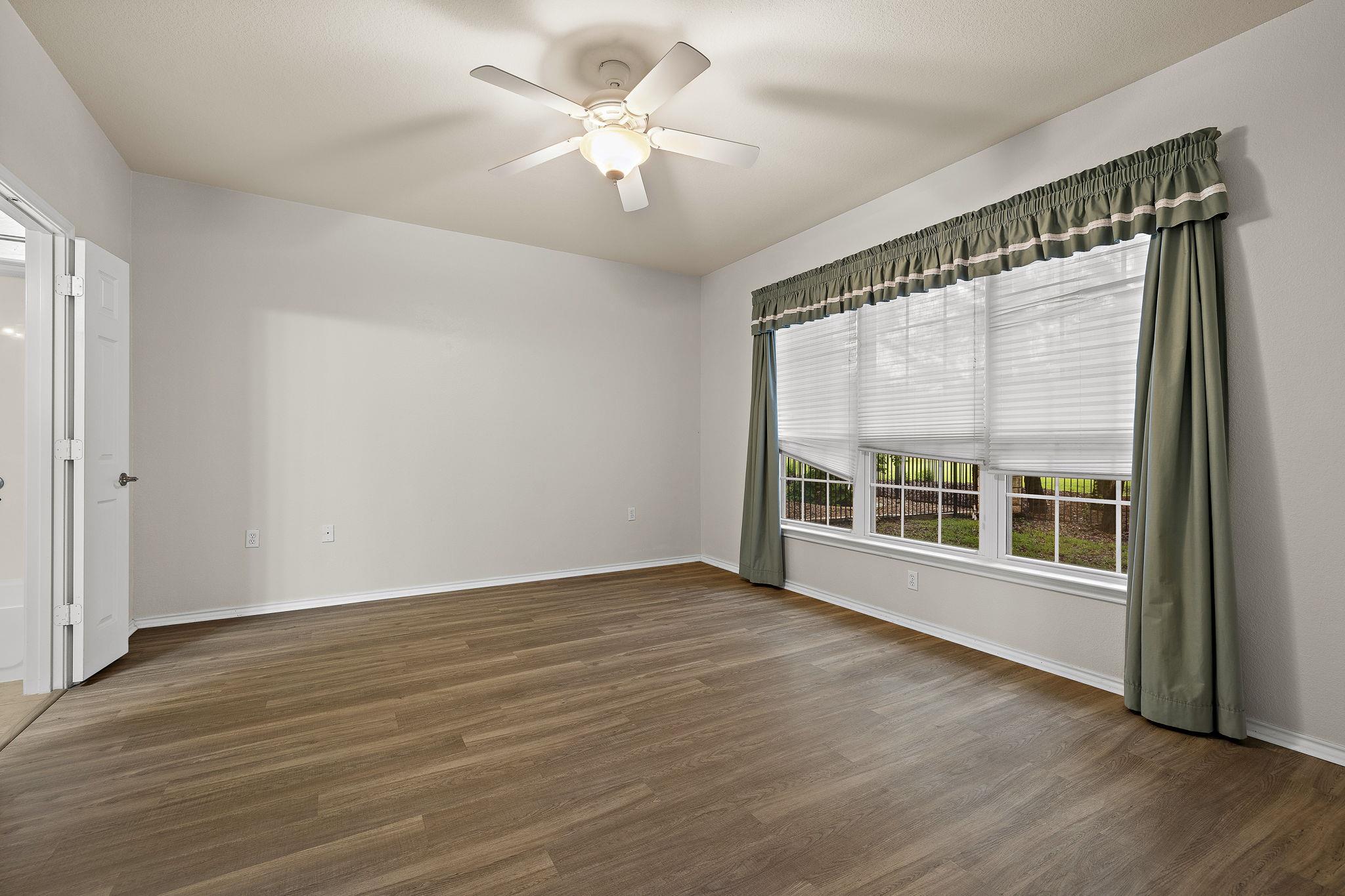 108 Farm Hill Dr, Georgetown, TX 78633
