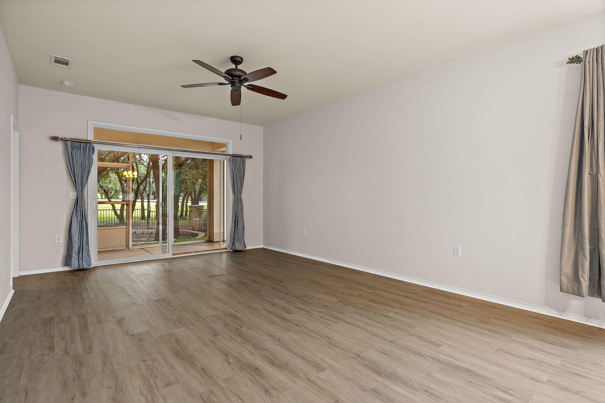 108 Farm Hill Dr, Georgetown, TX 78633