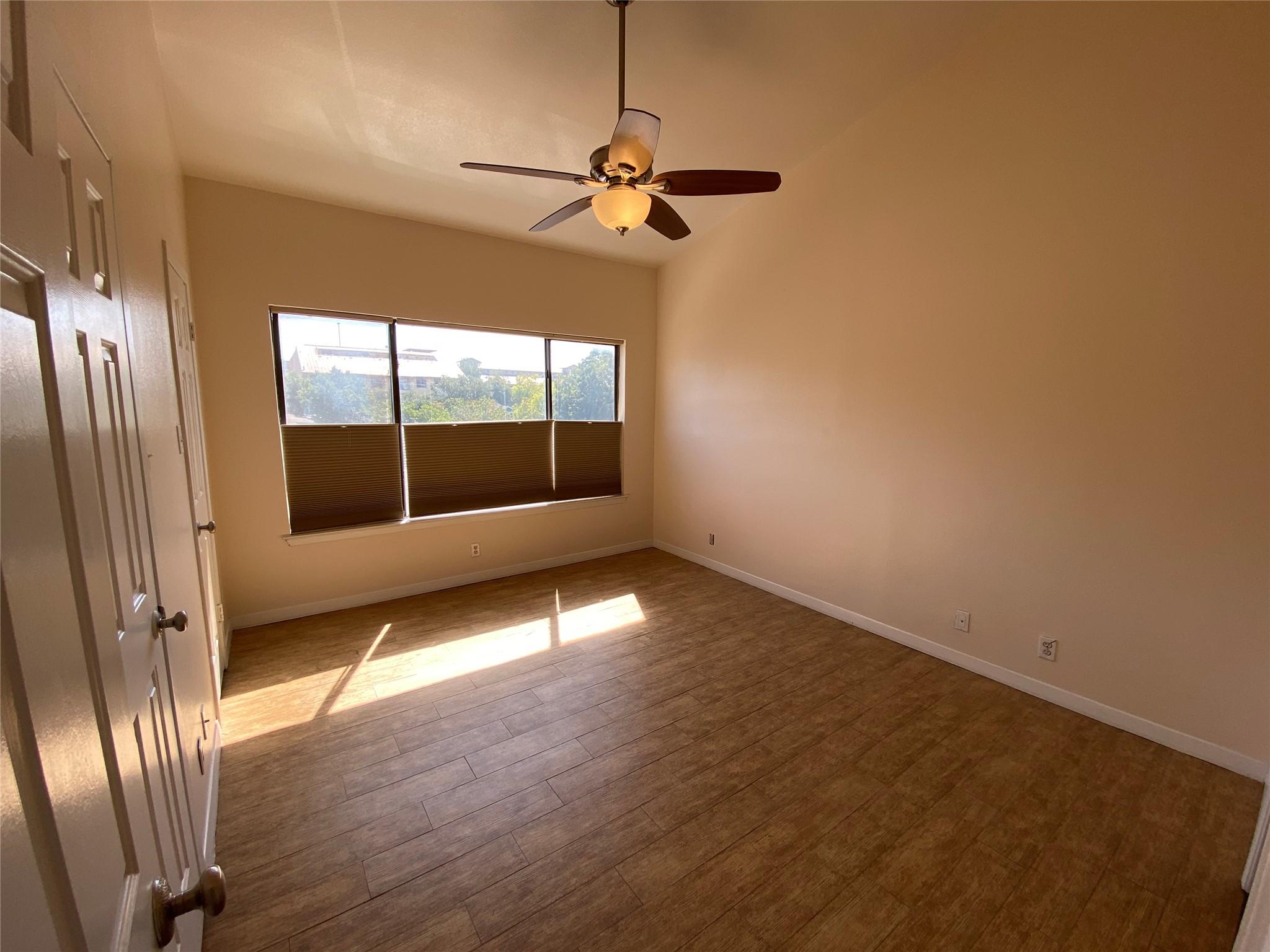 807 W 25TH St # 308, Austin, TX 78705