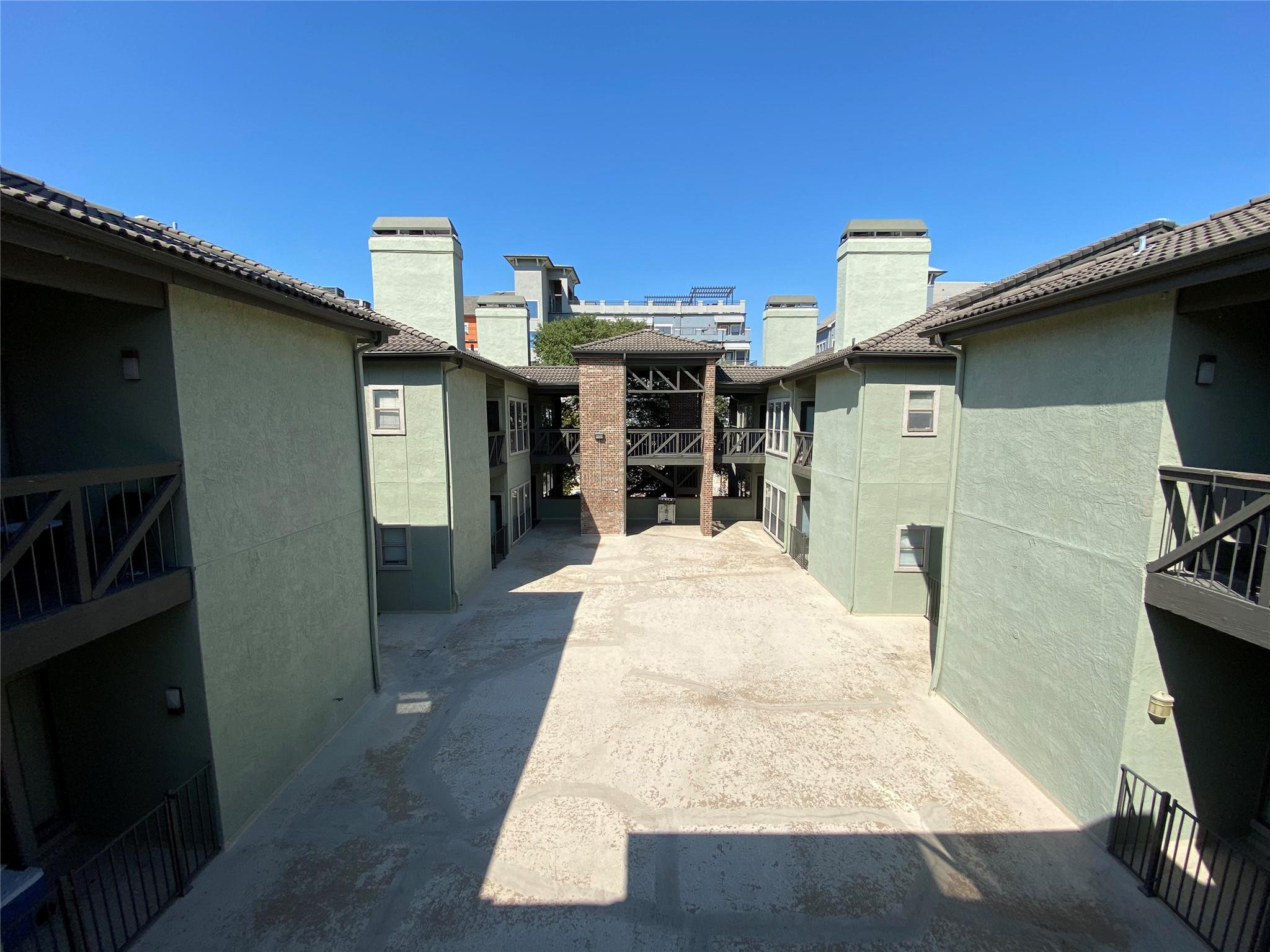 807 W 25TH St # 308, Austin, TX 78705