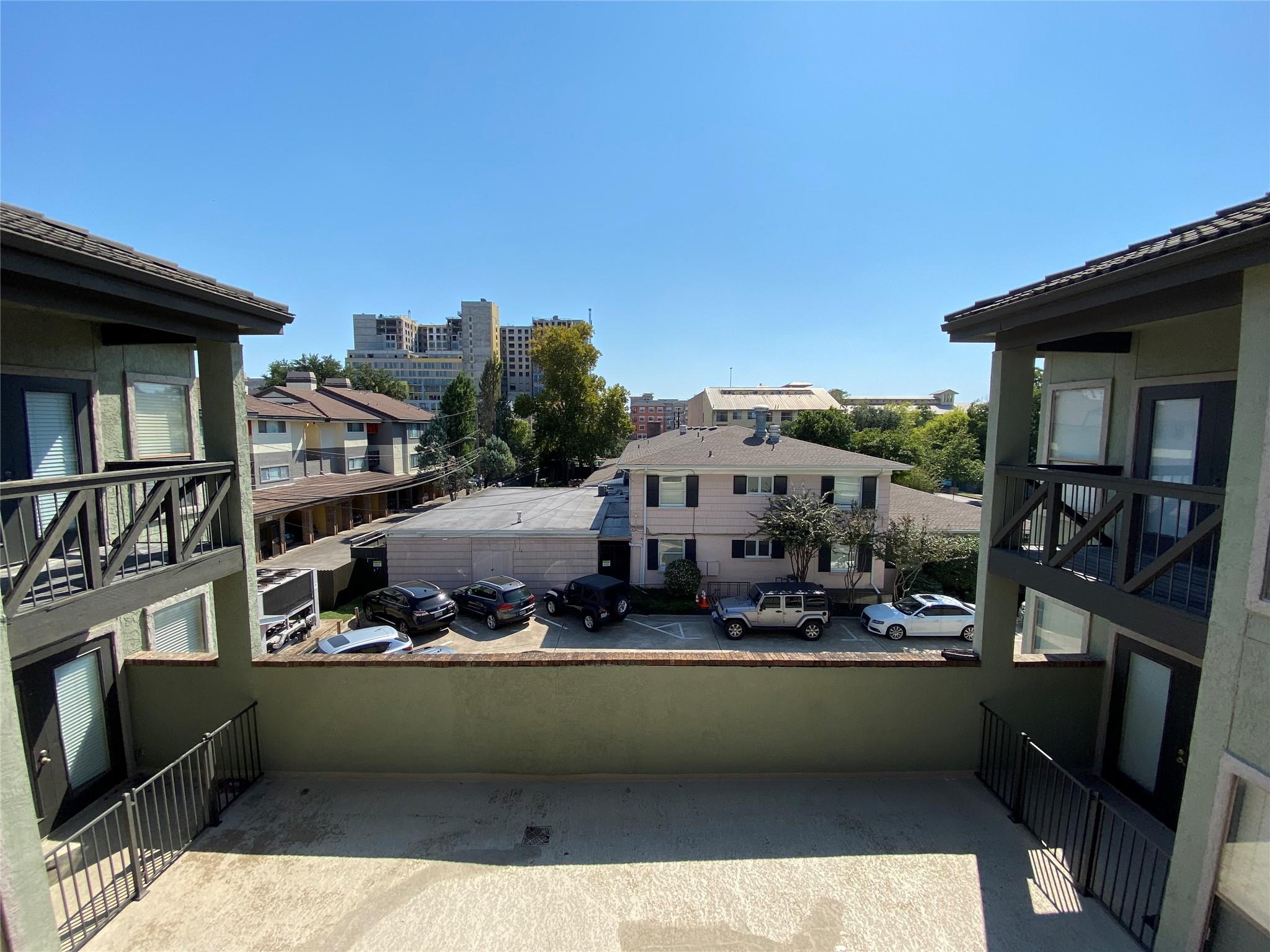 807 W 25TH St # 308, Austin, TX 78705