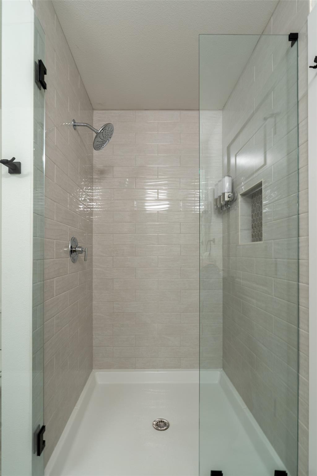 21202 Boggy Ford Rd # 6, Lago Vista, TX 78645