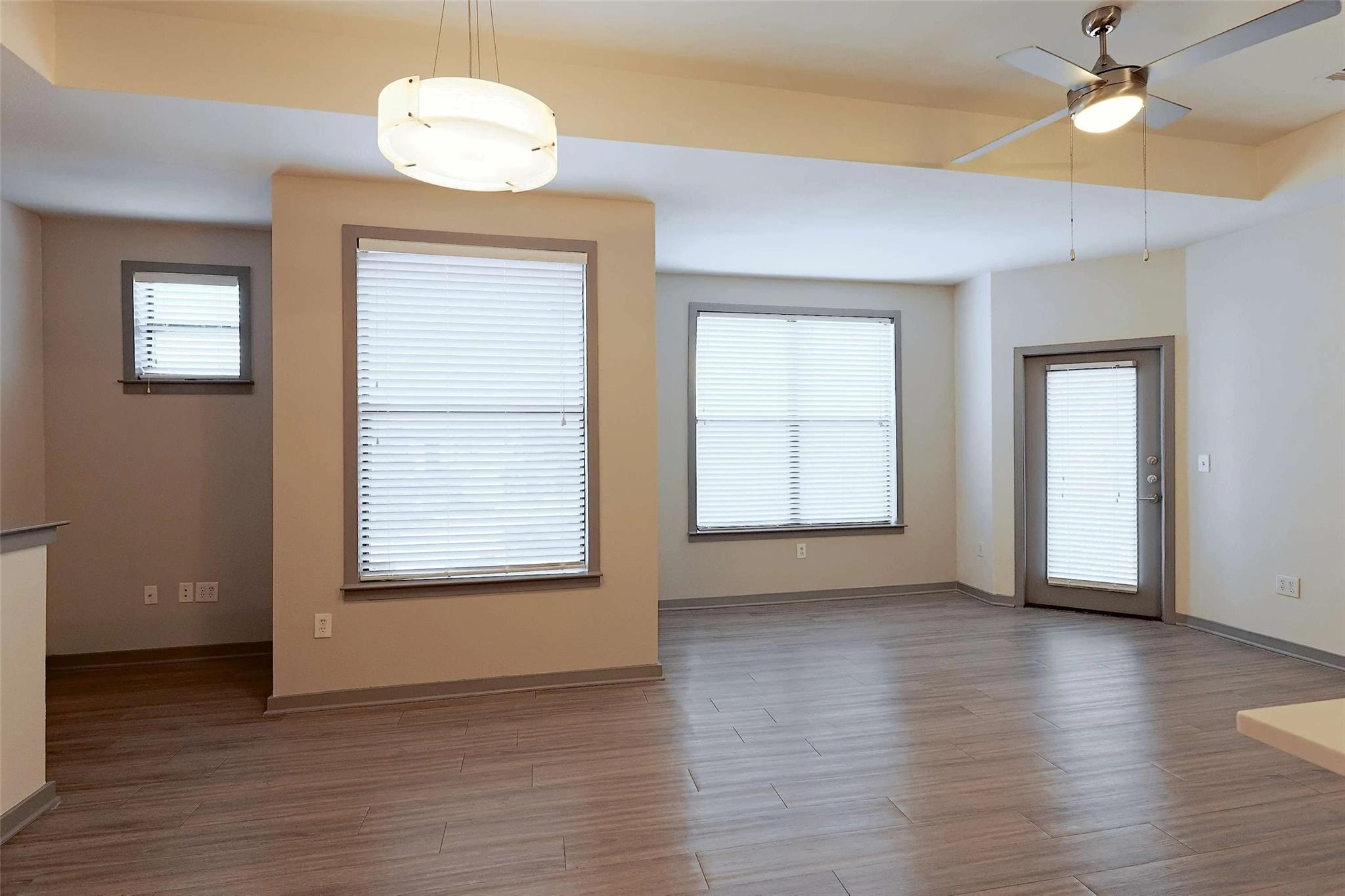 8515 S Interstate 35 Rd # 04221, Austin, TX 78744