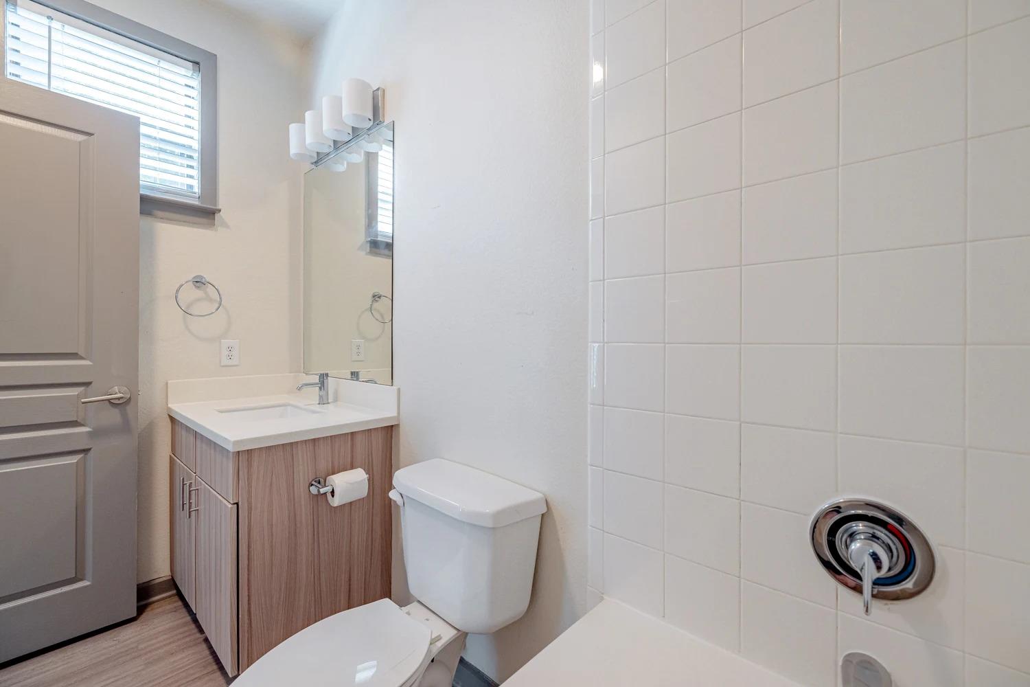 8515 S Interstate 35 Rd # 04116, Austin, TX 78744