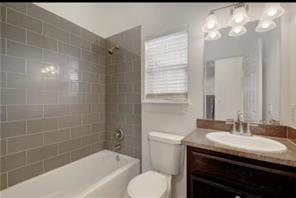 404 Mesa Dr, Del Valle, TX 78617