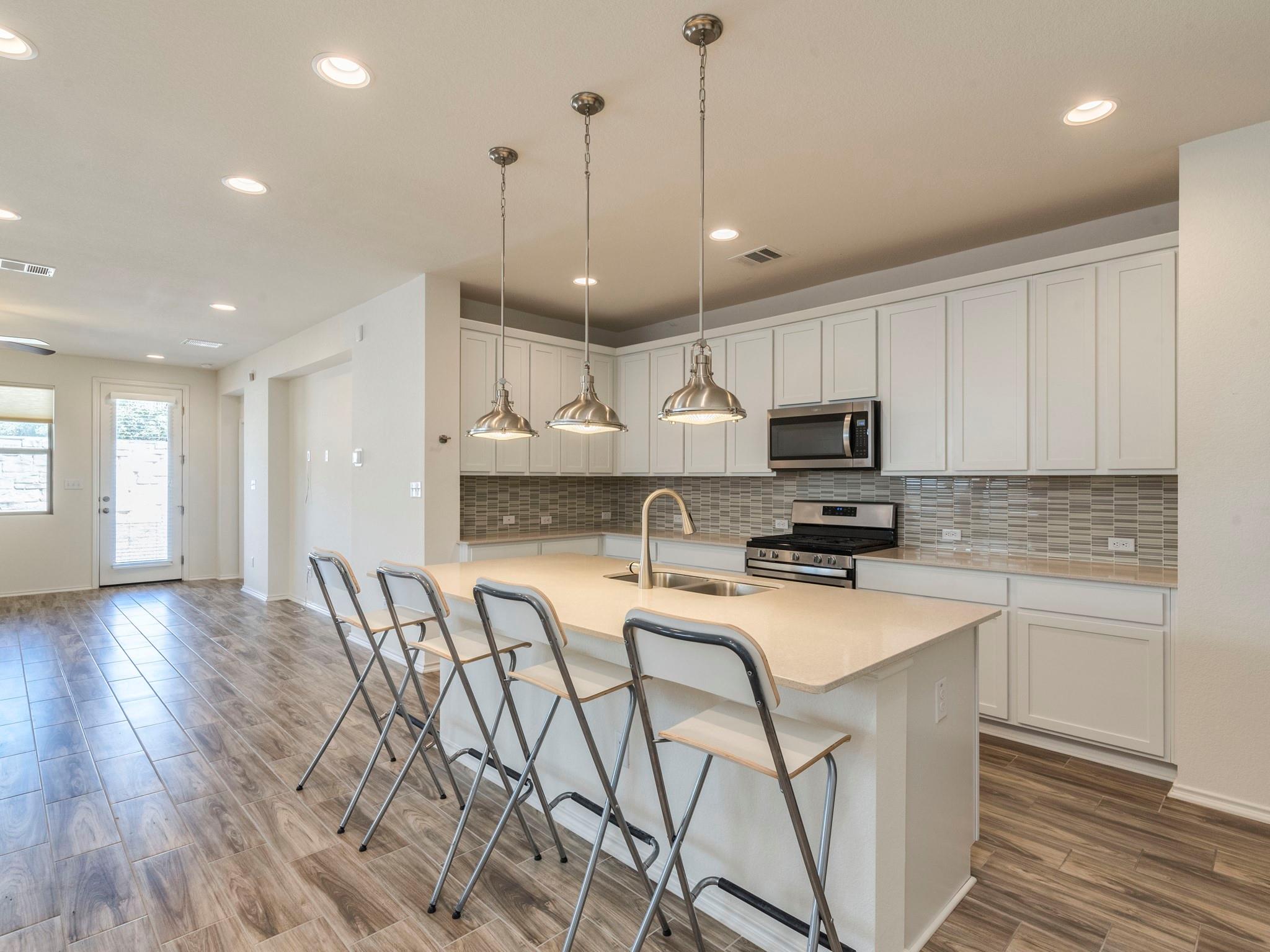 9100 Moonstone Dr, Austin, TX 78729