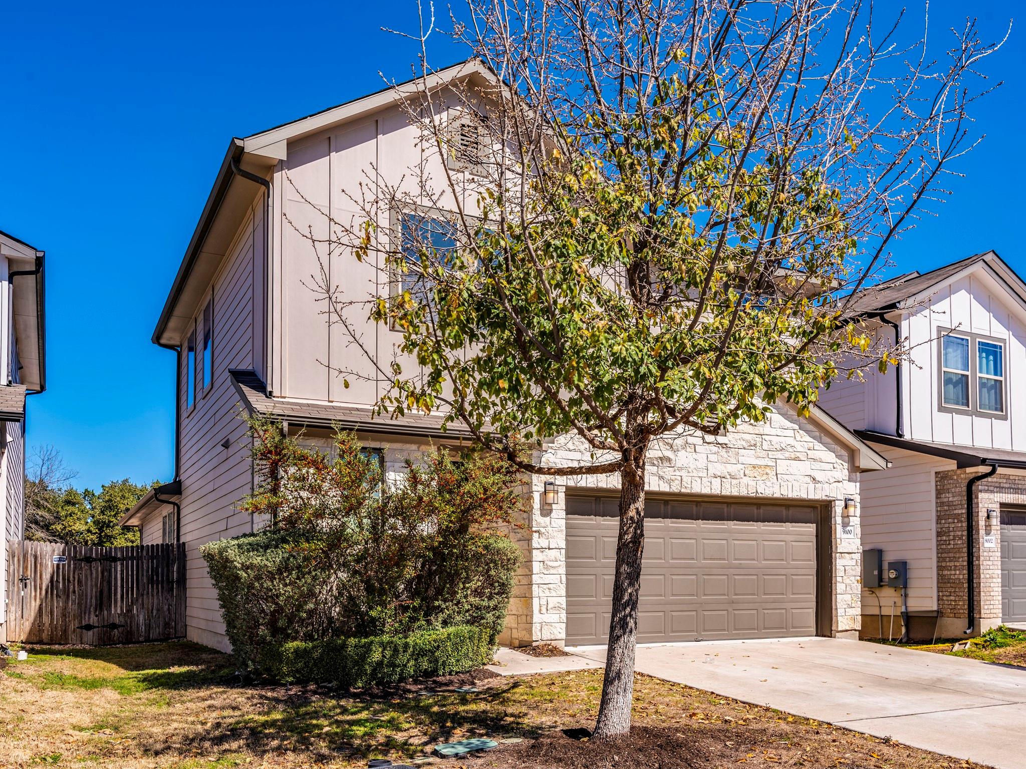 9100 Moonstone Dr, Austin, TX 78729