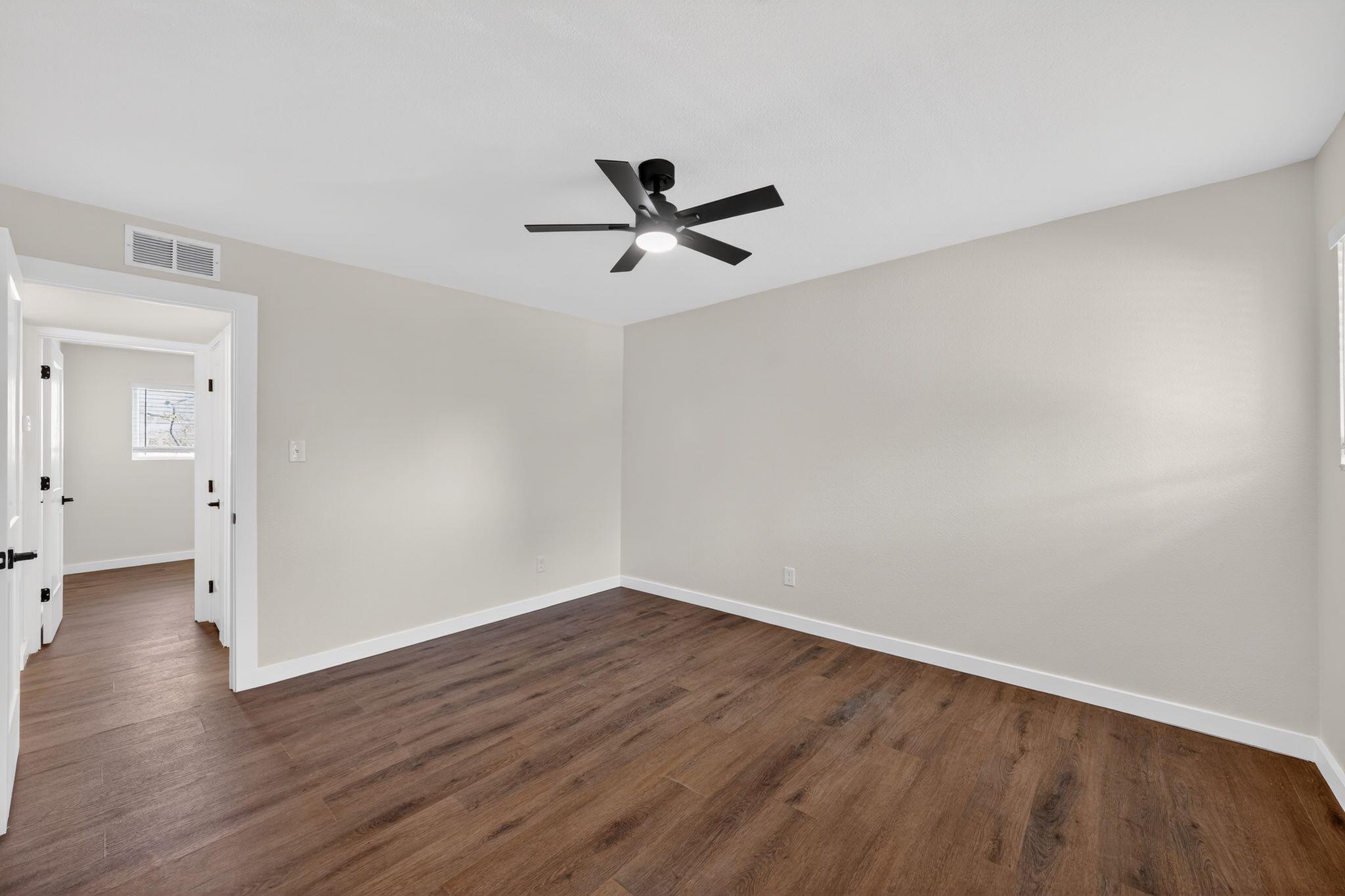 1402 Southport Dr, Austin, TX 78704