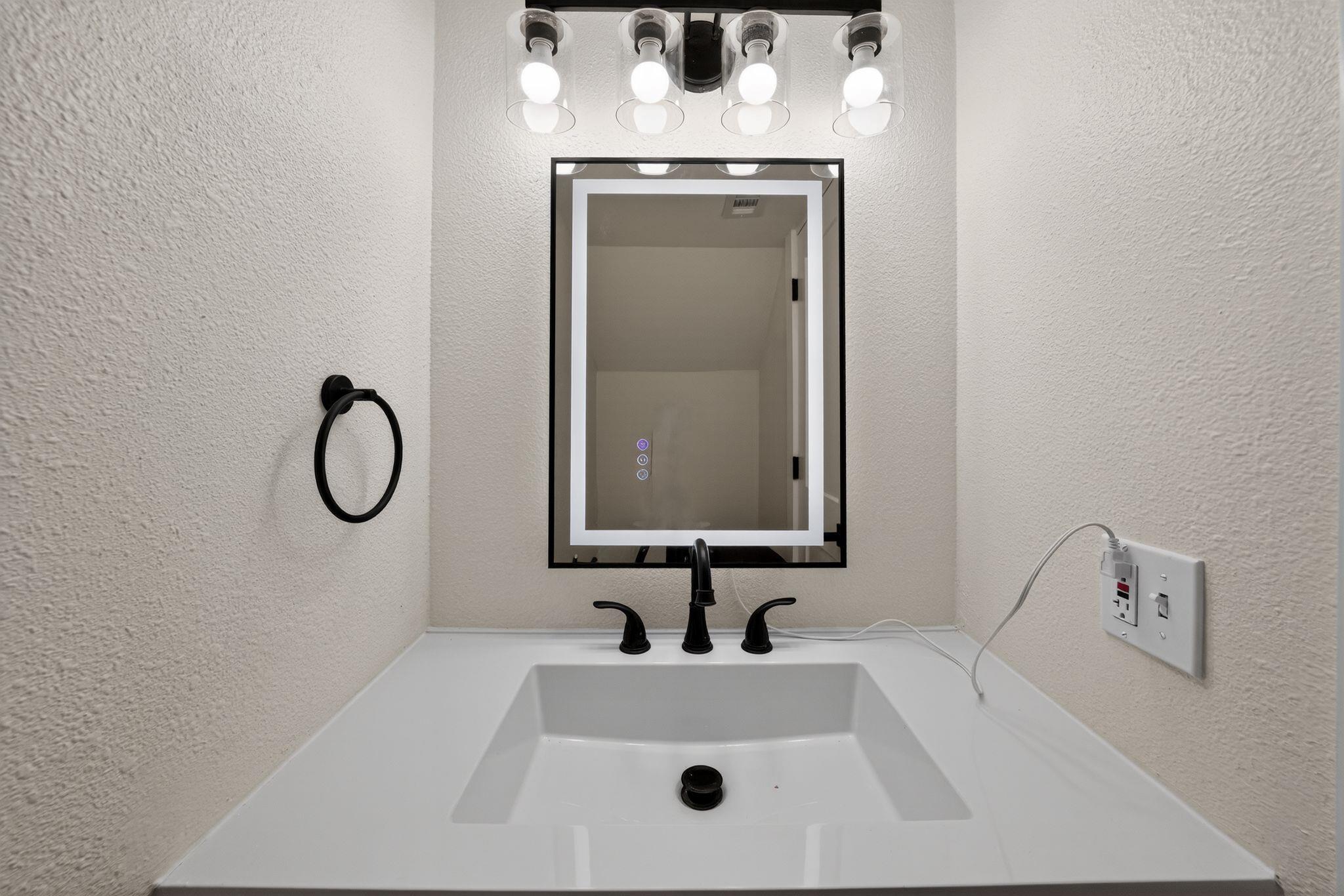 1402 Southport Dr, Austin, TX 78704