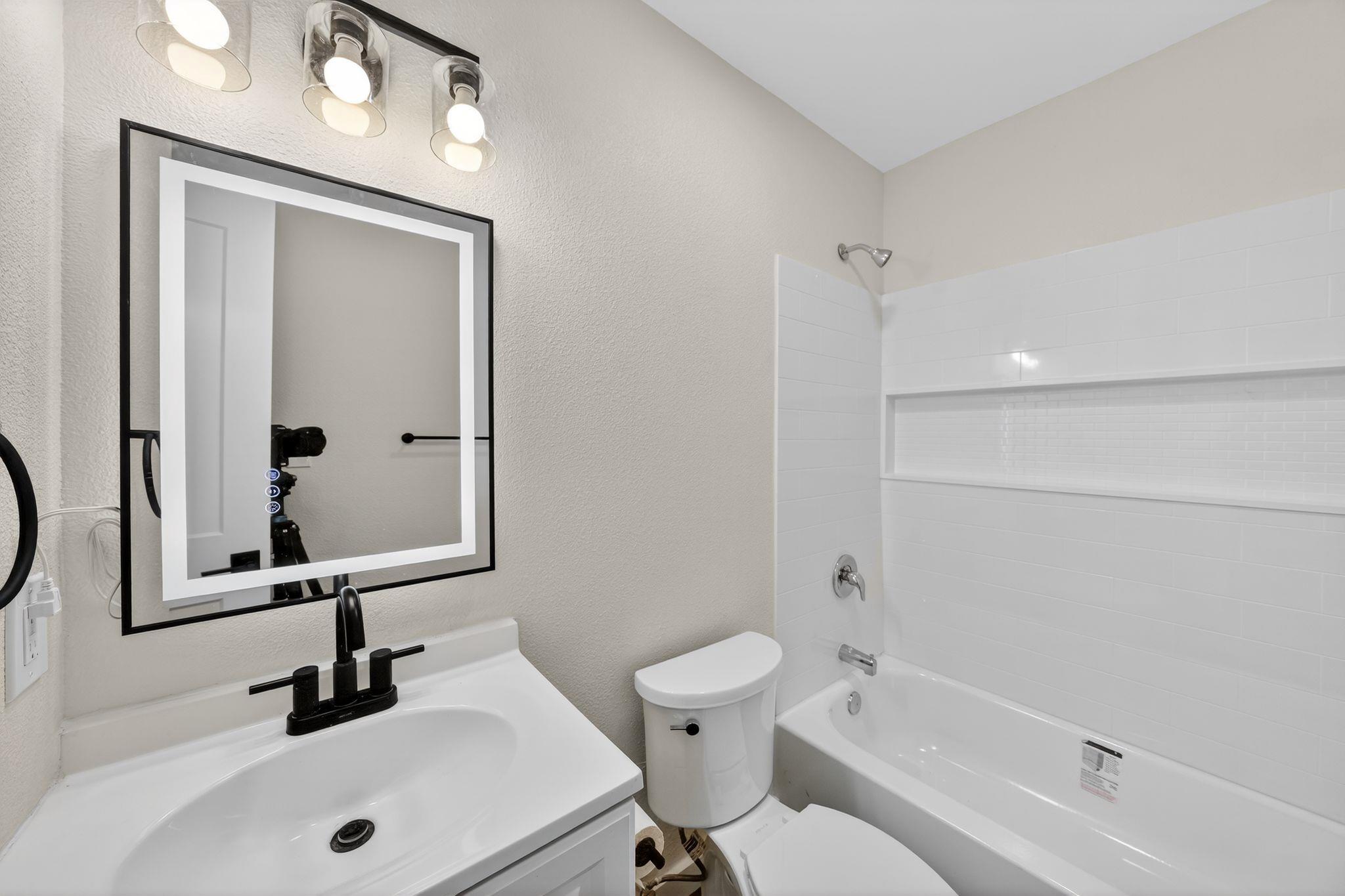 1402 Southport Dr, Austin, TX 78704