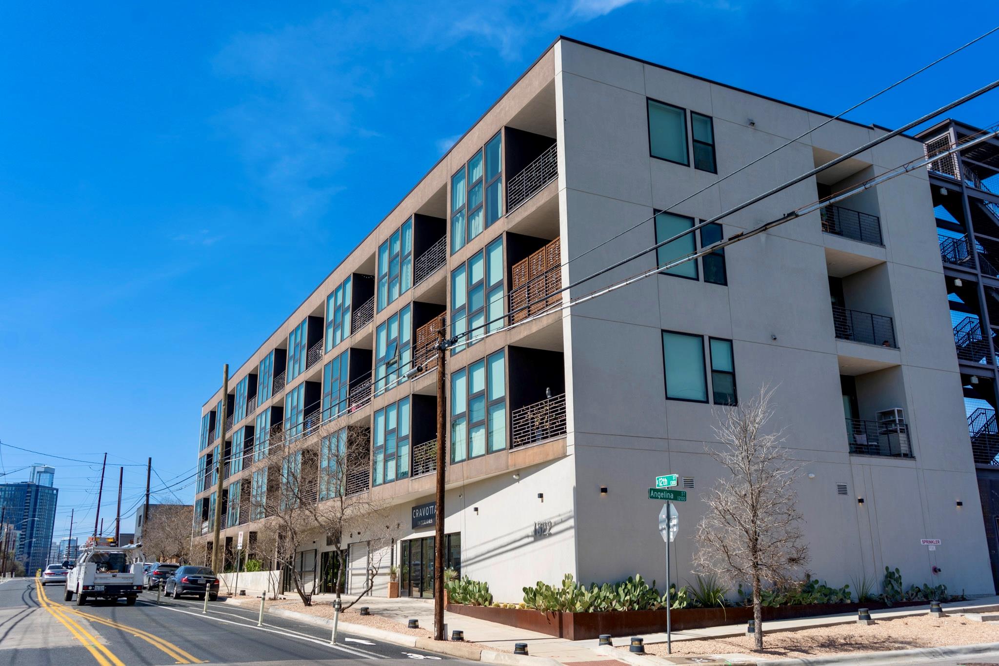 1322 E 12th St # 201, Austin, TX 78702