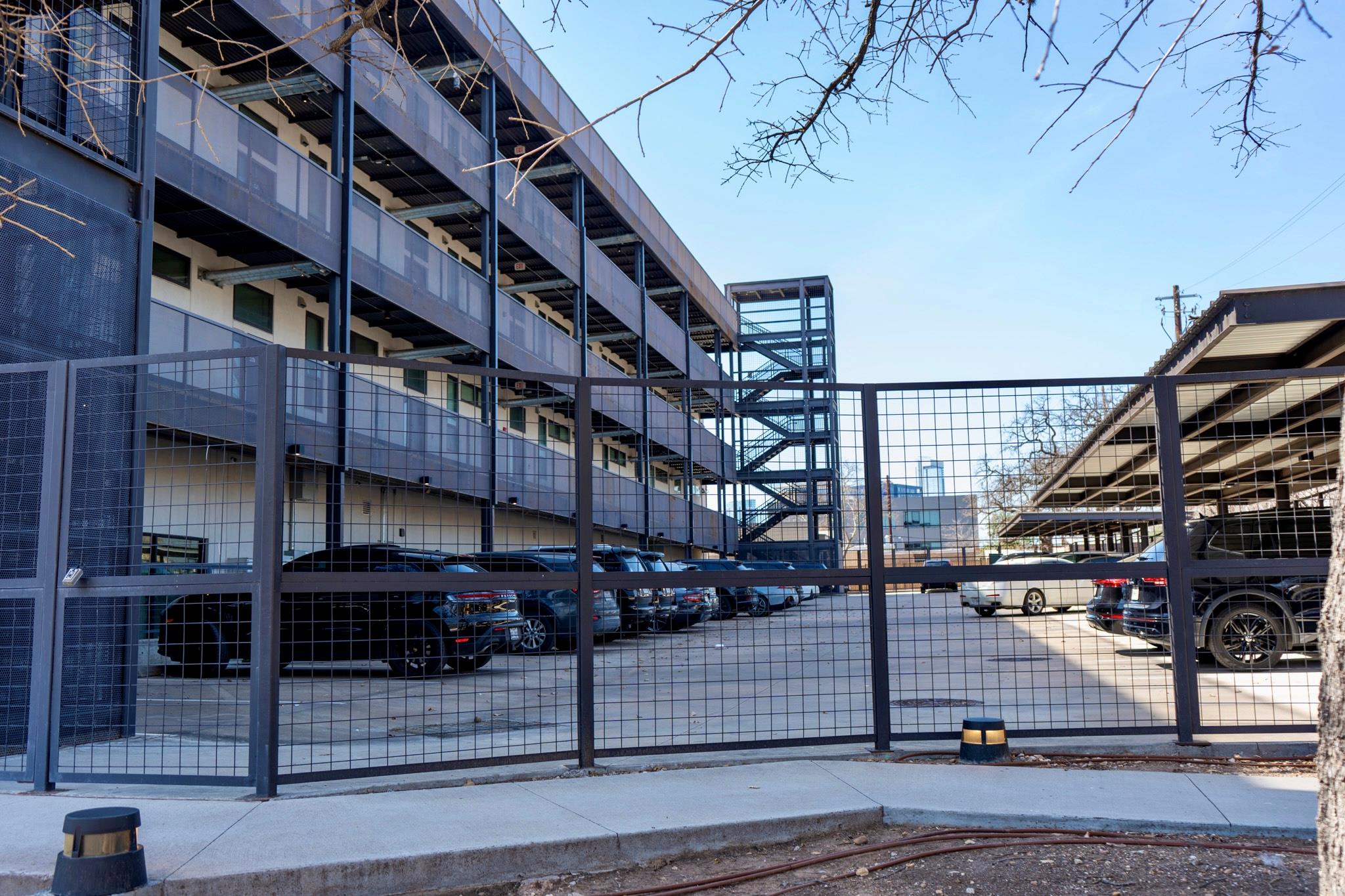 1322 E 12th St # 201, Austin, TX 78702