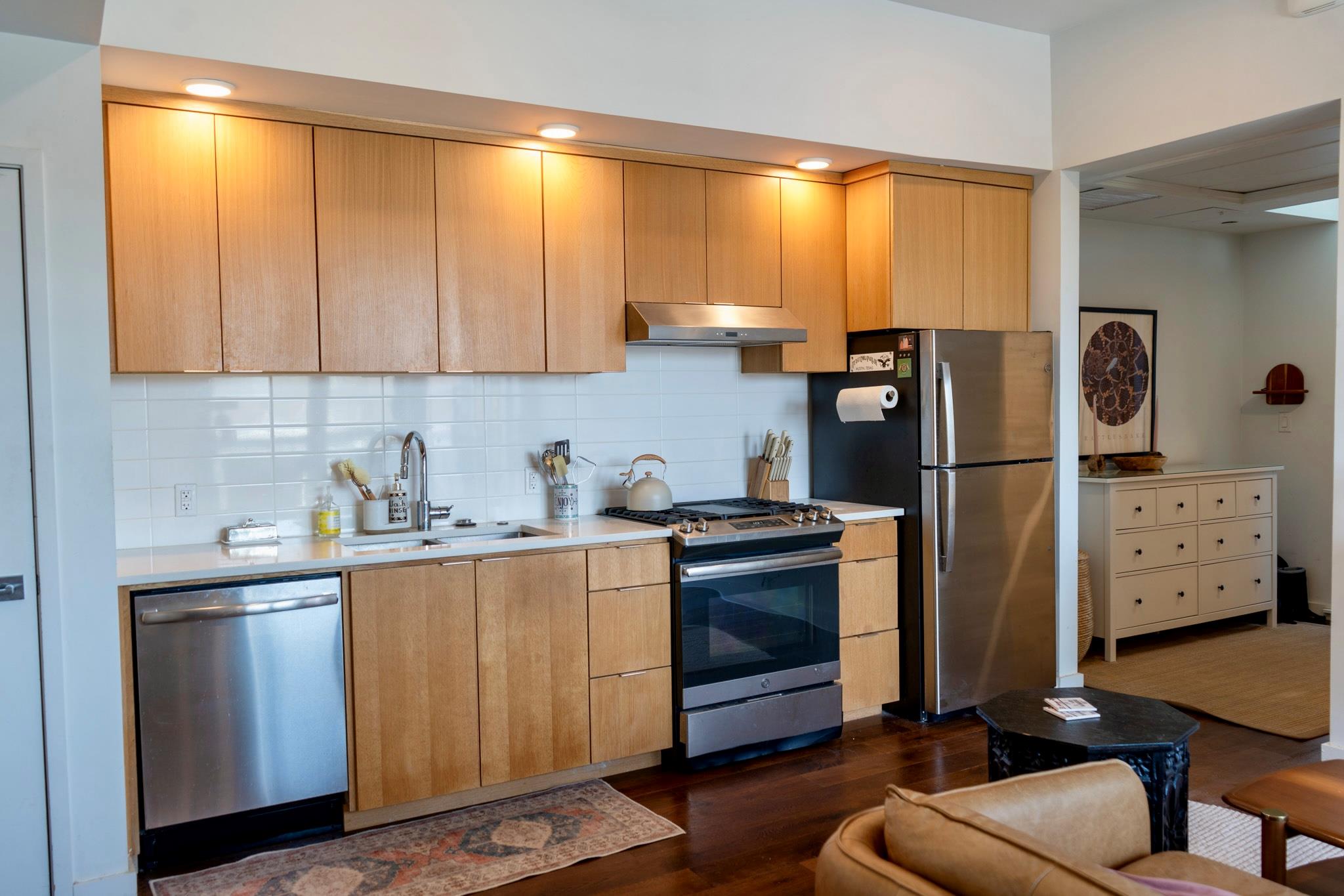 1322 E 12th St # 201, Austin, TX 78702