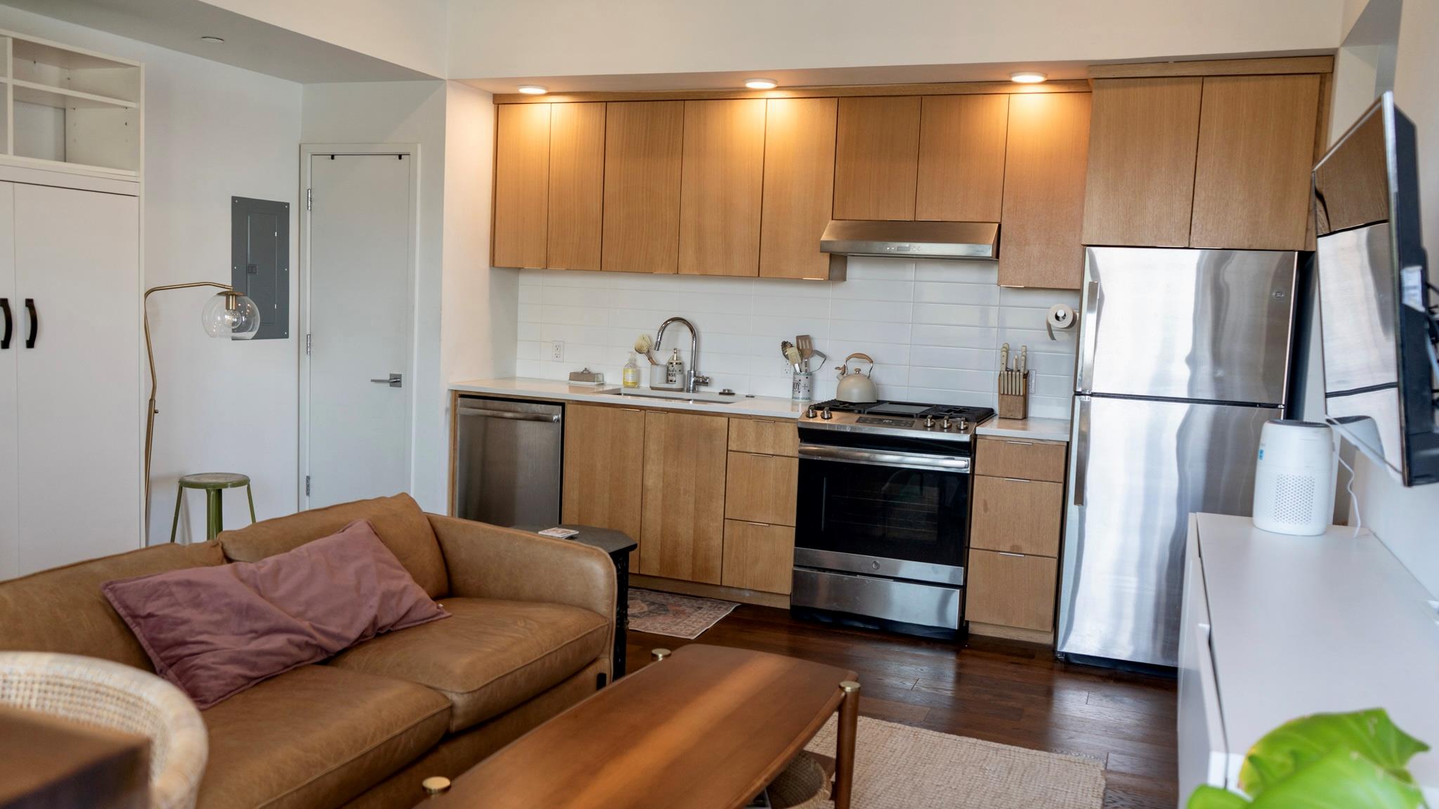 1322 E 12th St # 201, Austin, TX 78702