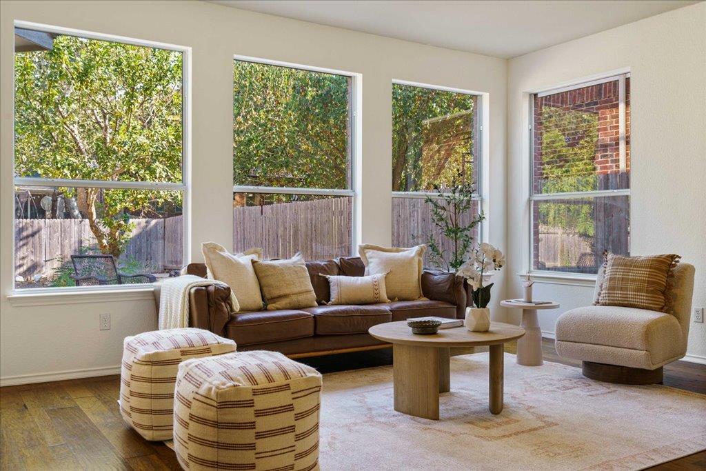 5128 Bluestar Dr, Austin, TX 78739