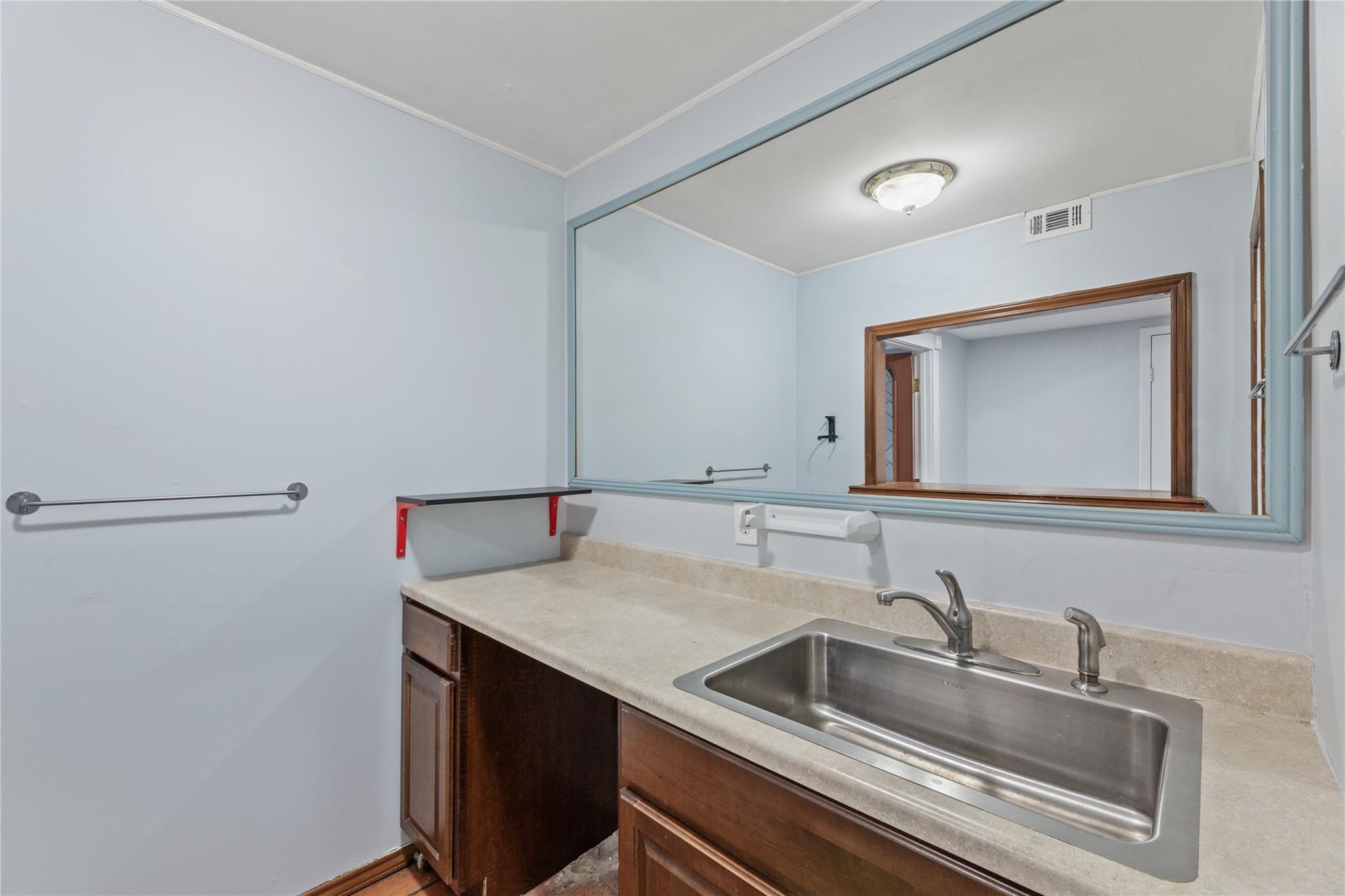 1309 E 7th St, Austin, TX 78702