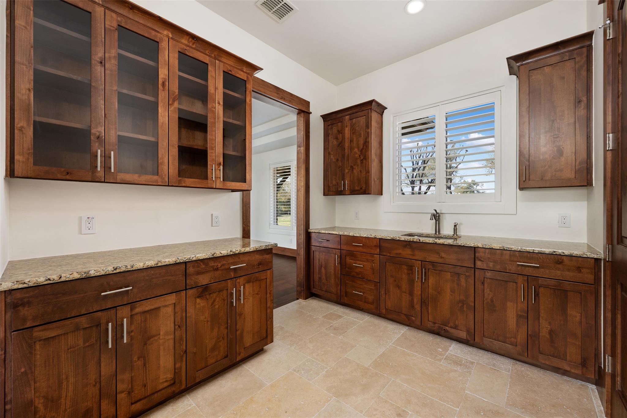 8040 Carlton Ridge Cv, Austin, TX 78738