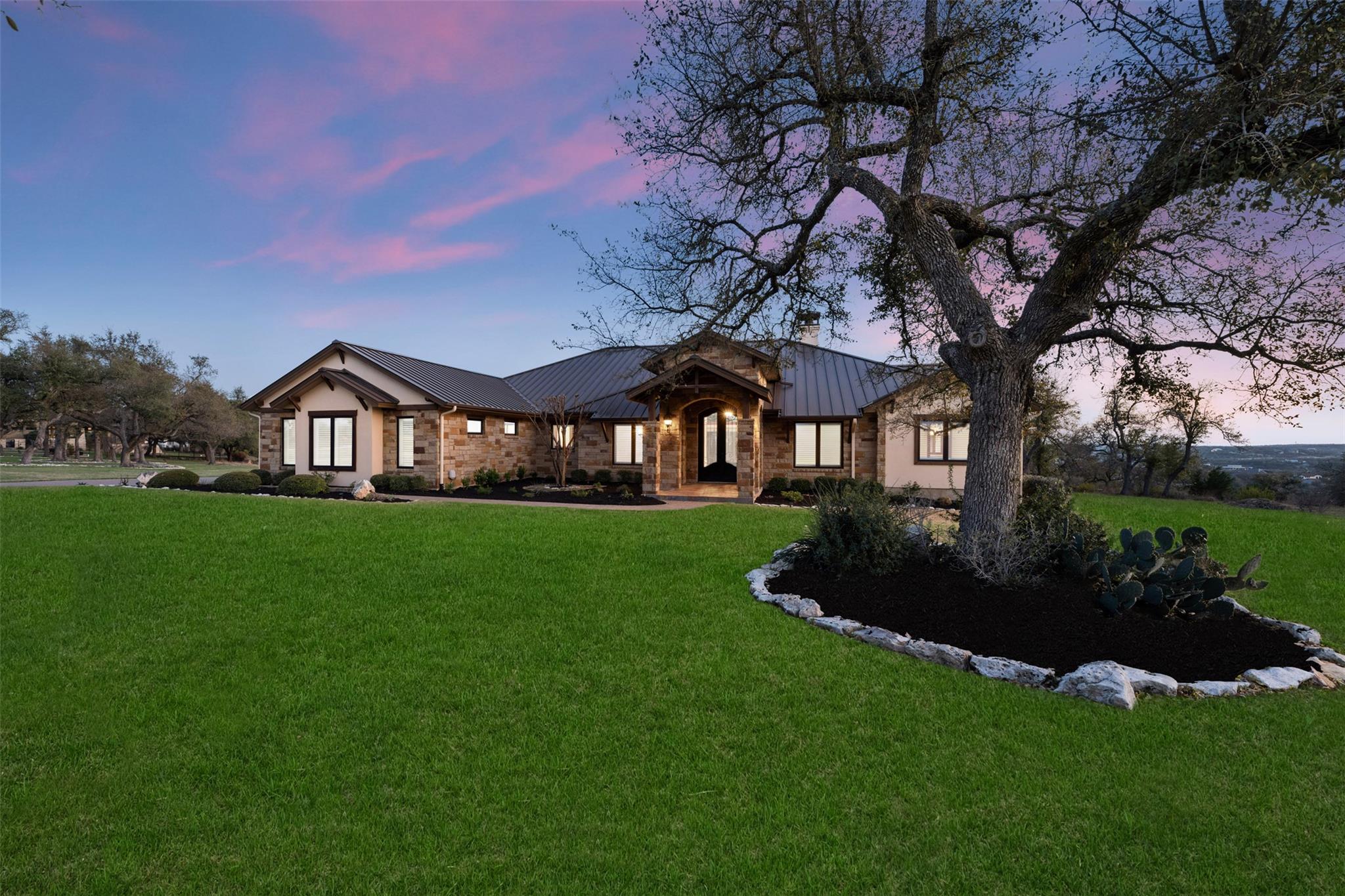 8040 Carlton Ridge Cv, Austin, TX 78738