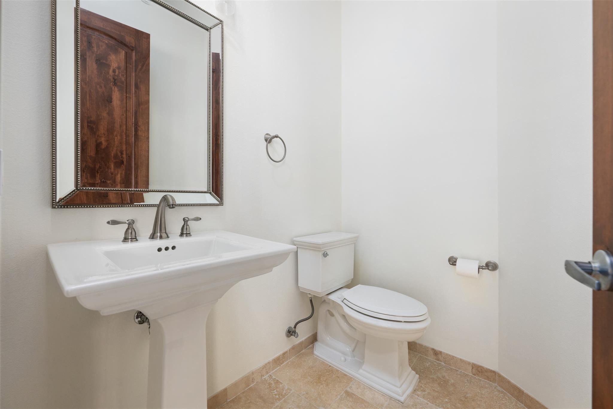 8040 Carlton Ridge Cv, Austin, TX 78738