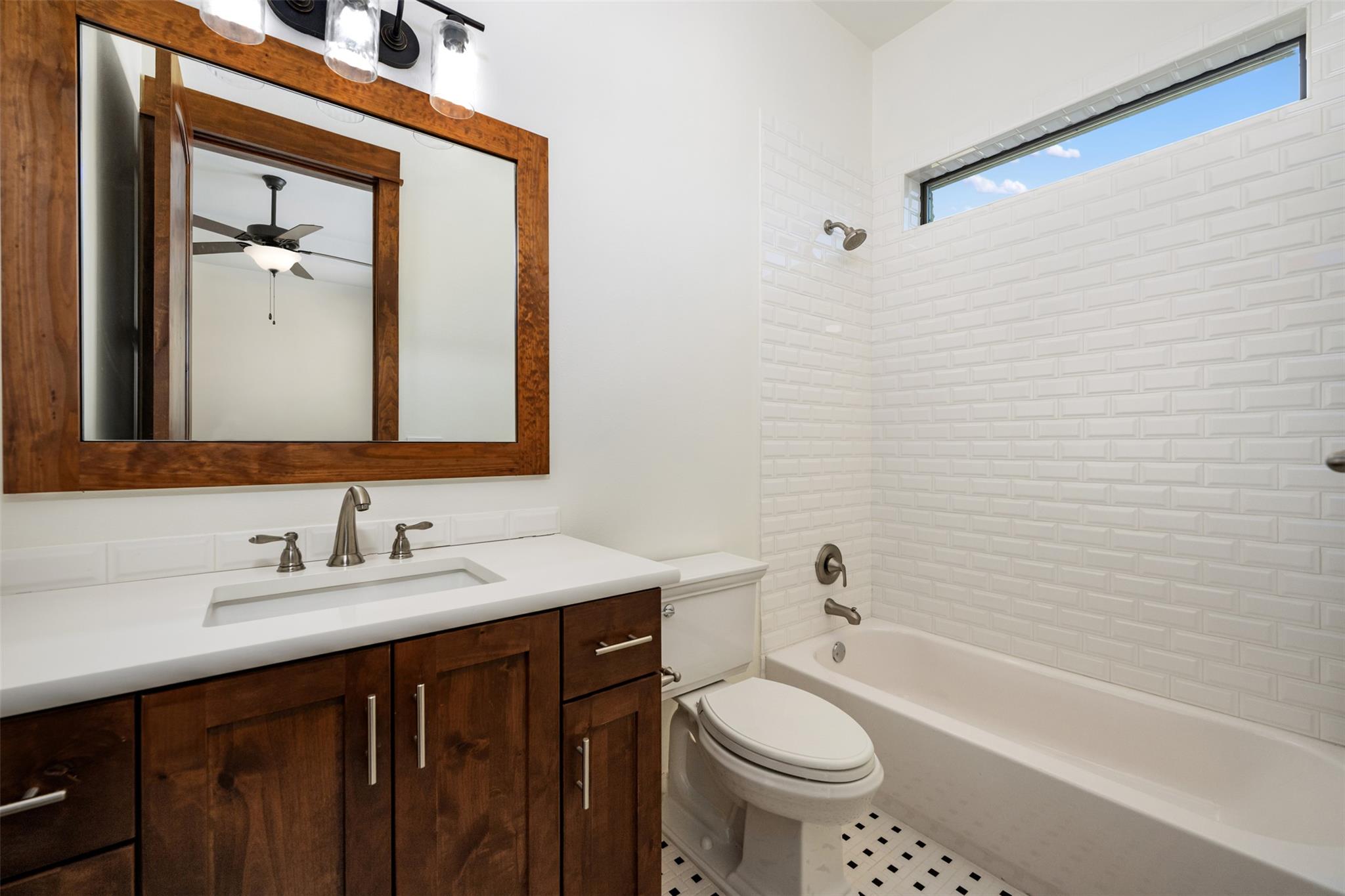 8040 Carlton Ridge Cv, Austin, TX 78738