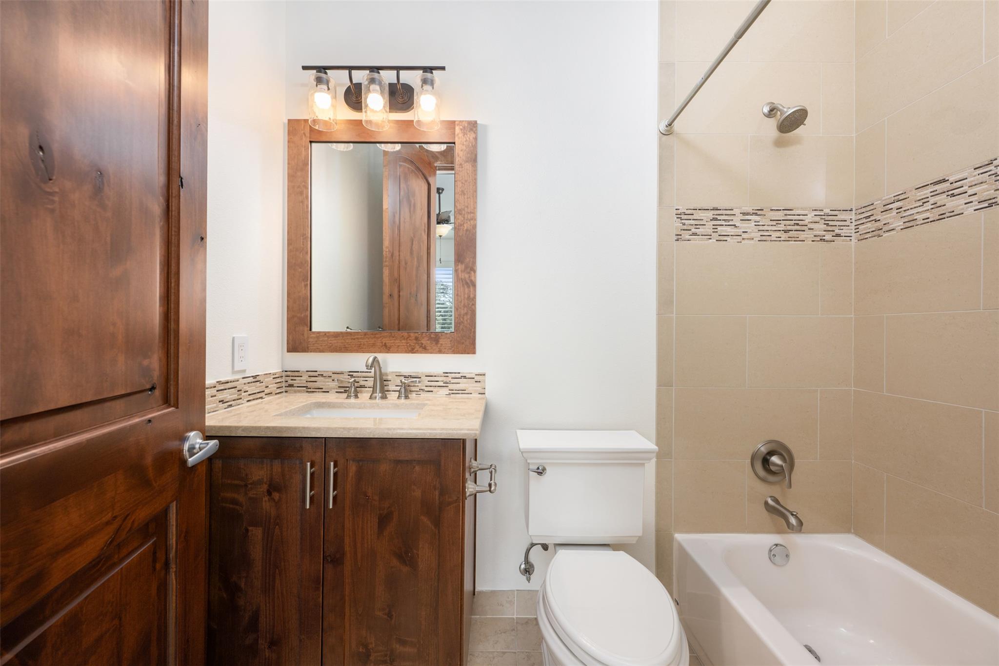 8040 Carlton Ridge Cv, Austin, TX 78738