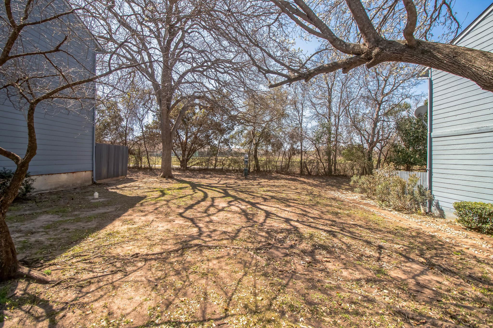 3008 Whisper Oaks Ln # B, Georgetown, TX 78628