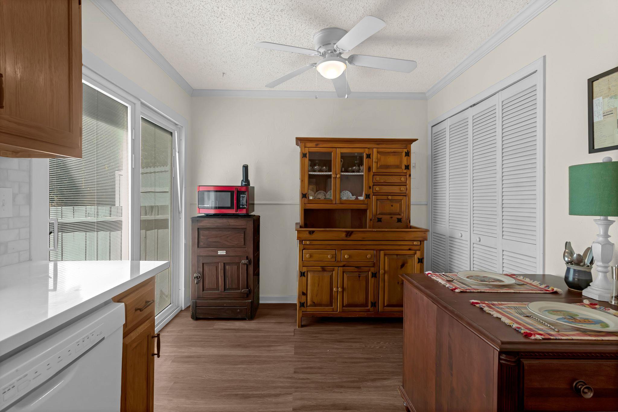 3008 Whisper Oaks Ln # B, Georgetown, TX 78628