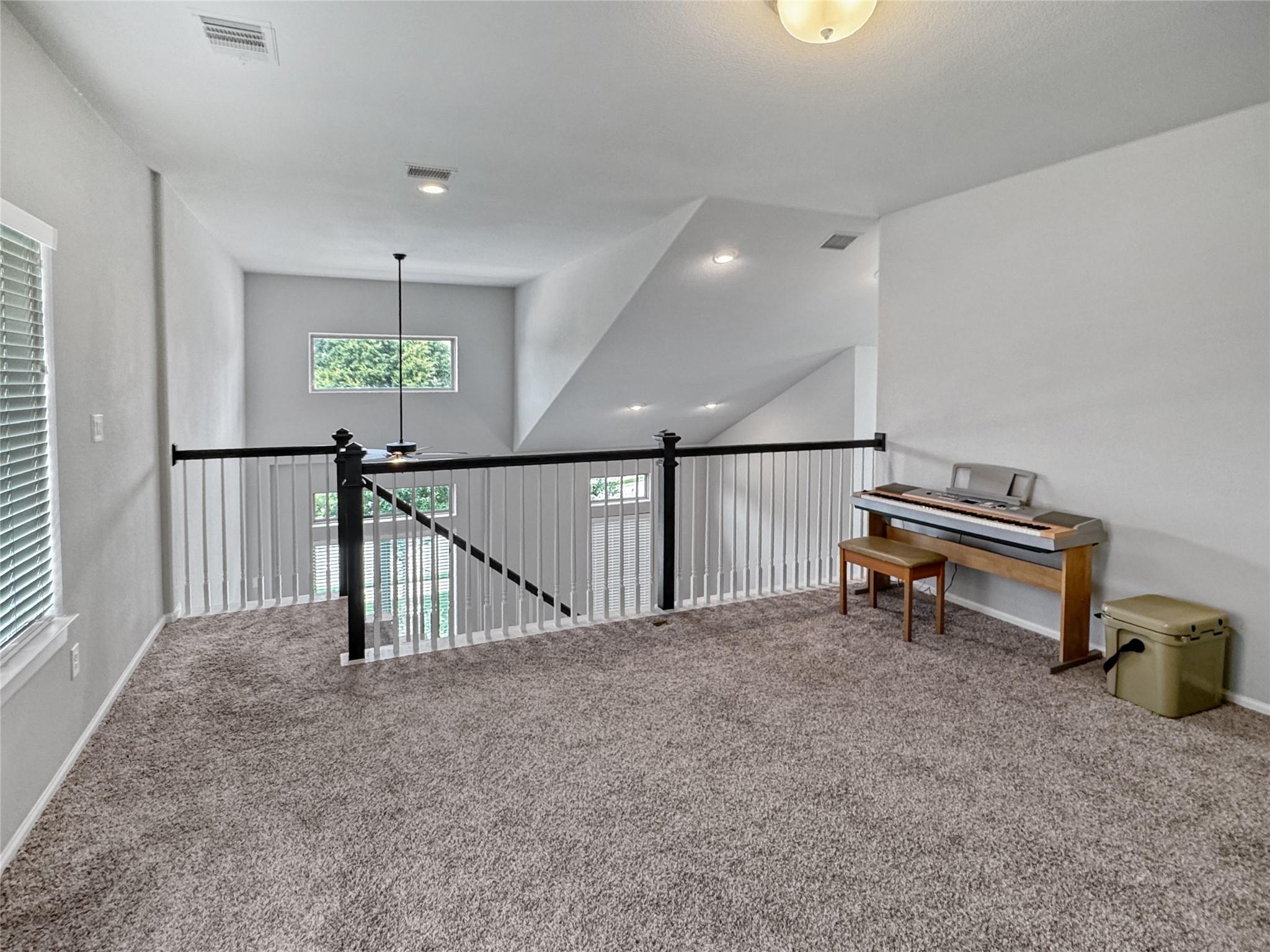 936 Azul Lagoon Dr, Leander, TX 78641