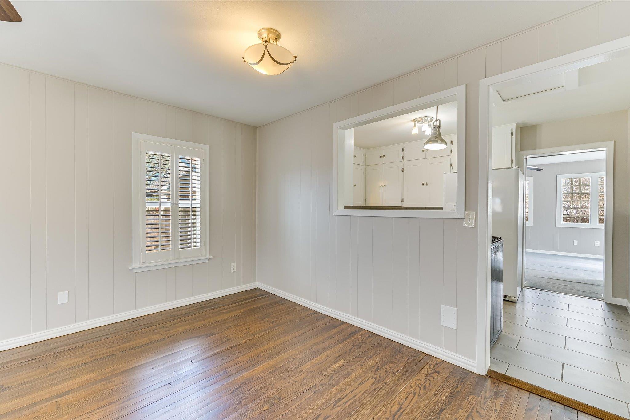 318 NW Loop 230 Highway, Smithville, TX 78957