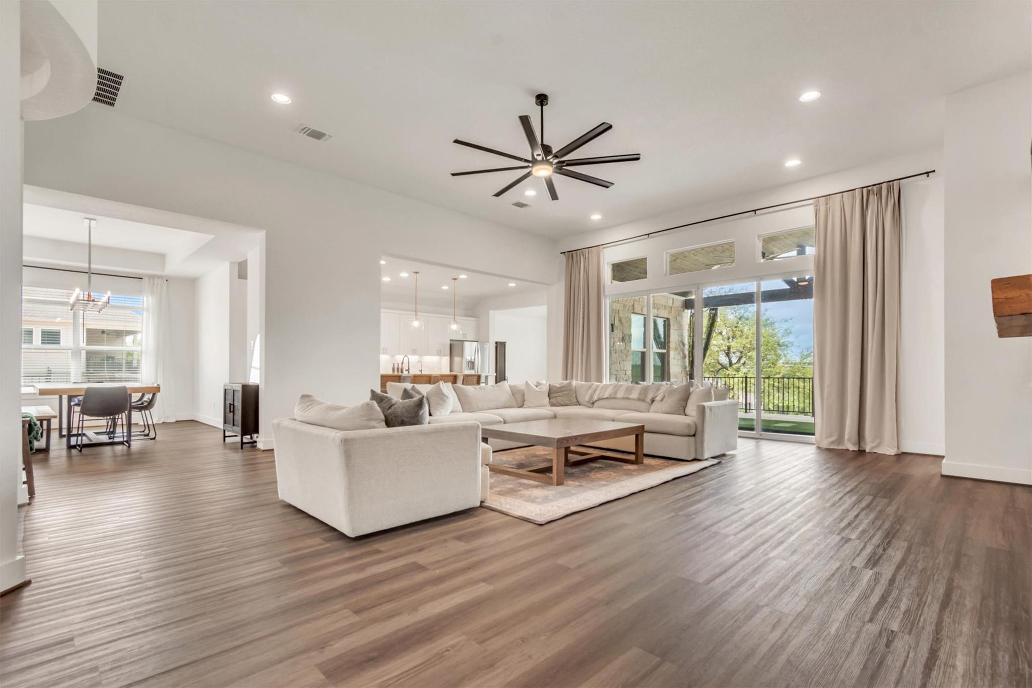 125 Pueblo Peakk Cv, Liberty Hill, TX 78642