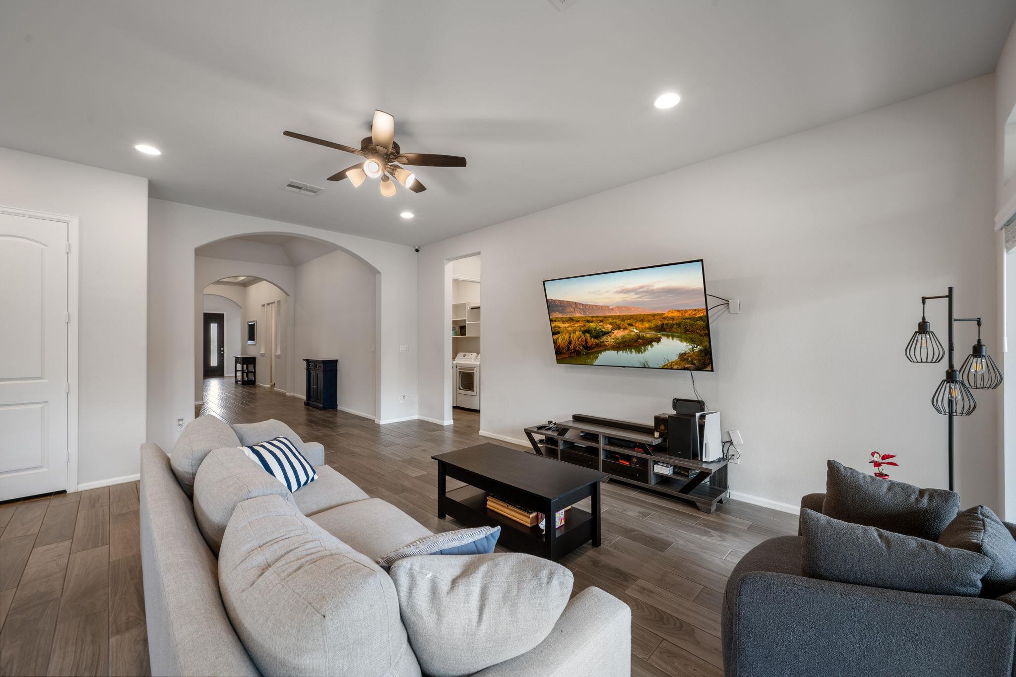 6901 Empresa Dr, Austin, TX 78738