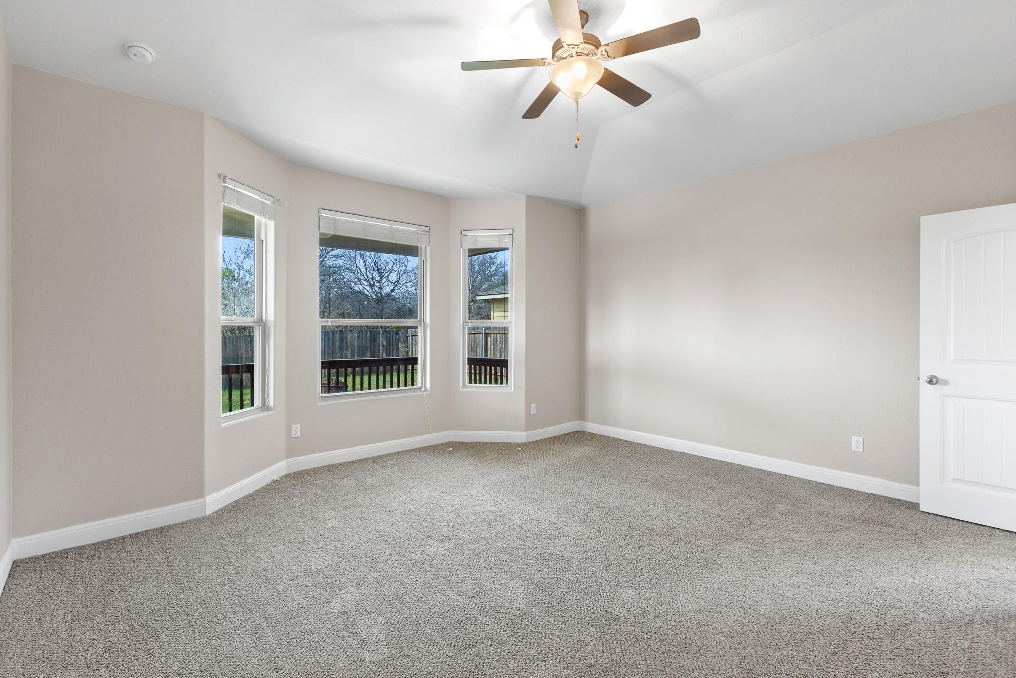 10824 Dinah Dr, Austin, TX 78748