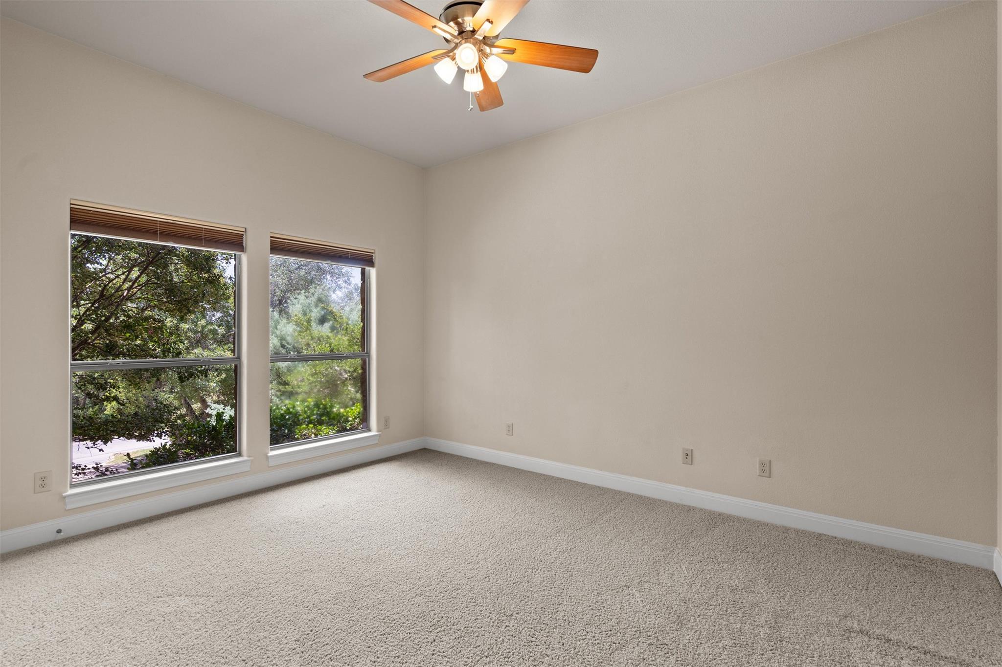 17109 Northlake Hills Dr, Jonestown, TX 78645